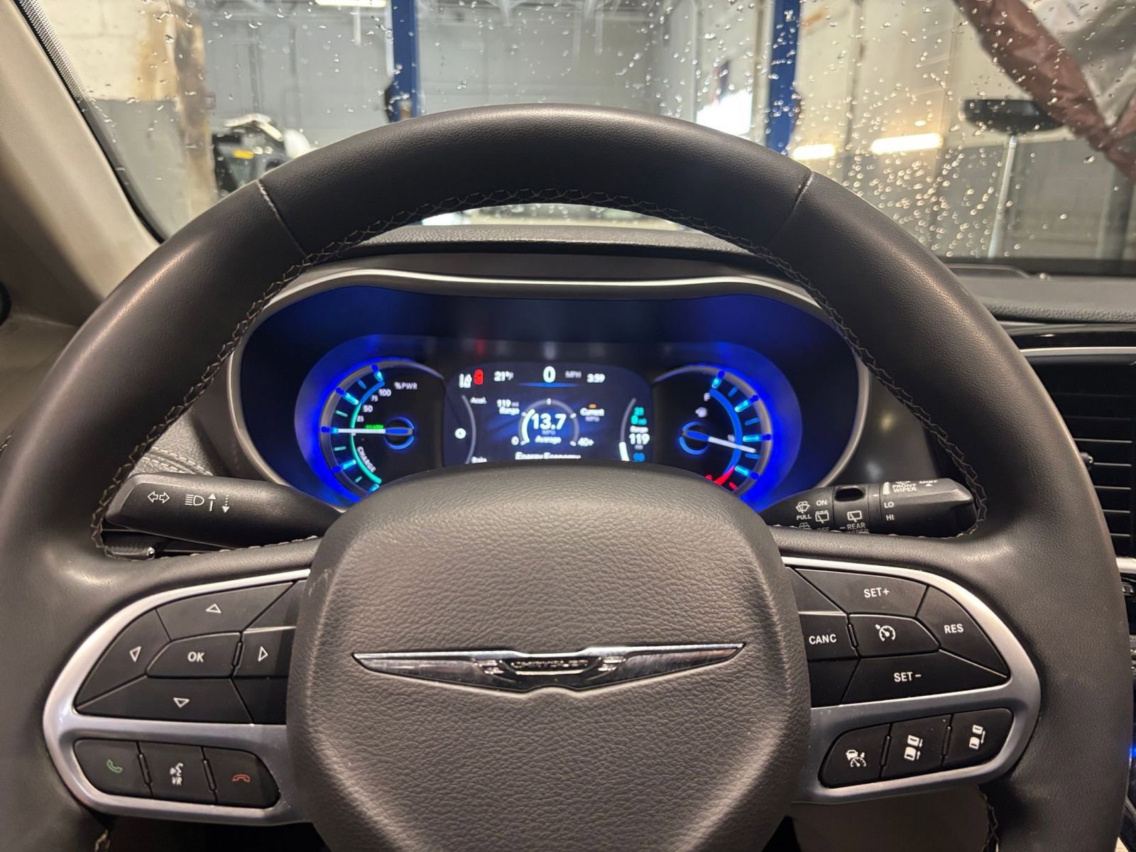 Thumbnail: 2023 Chrysler Pacifica - 29