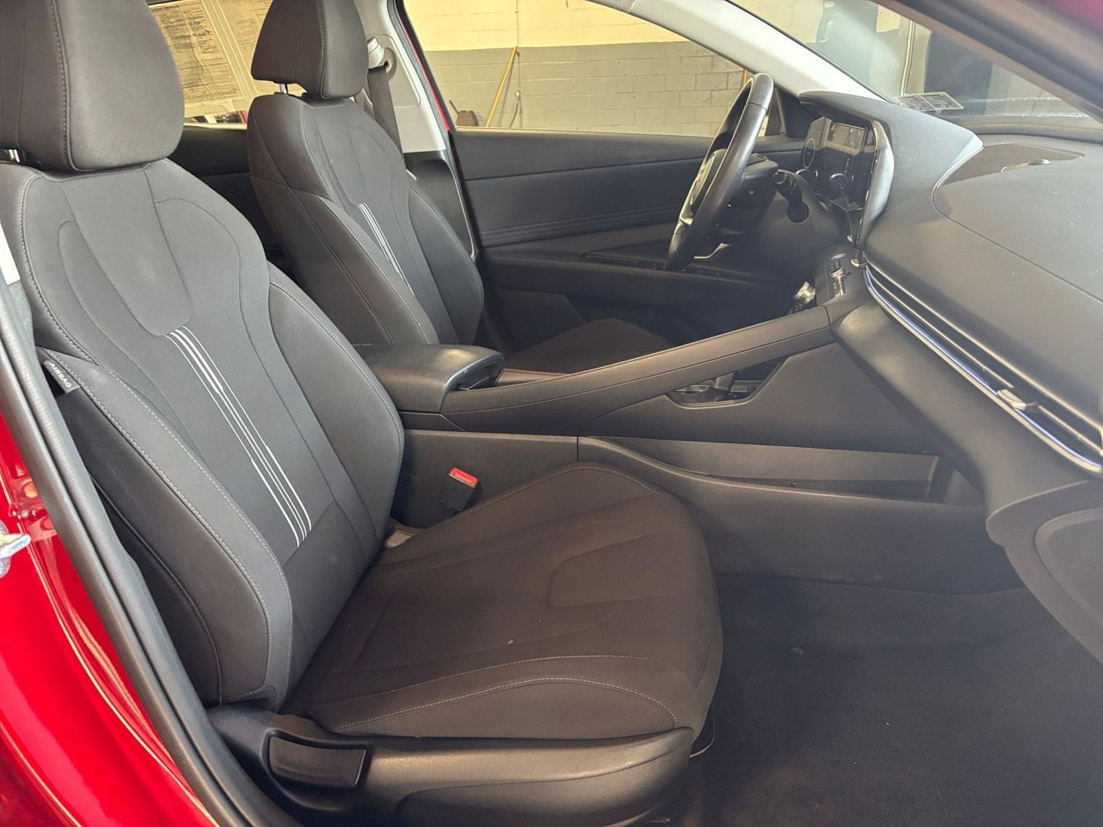 Thumbnail: 2025 Hyundai Elantra - 27