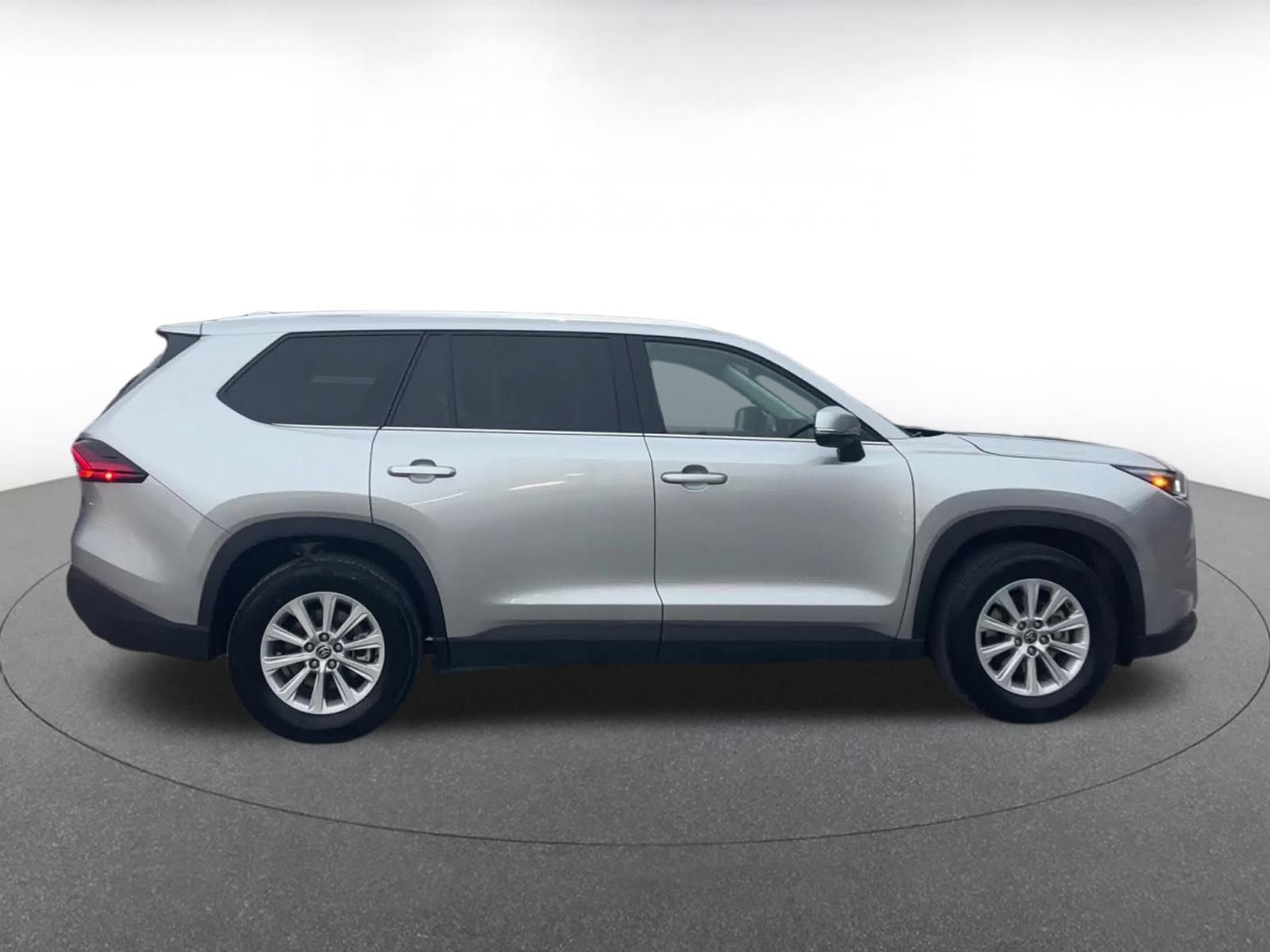 Thumbnail: 2025 Toyota Grand Highlander - 16