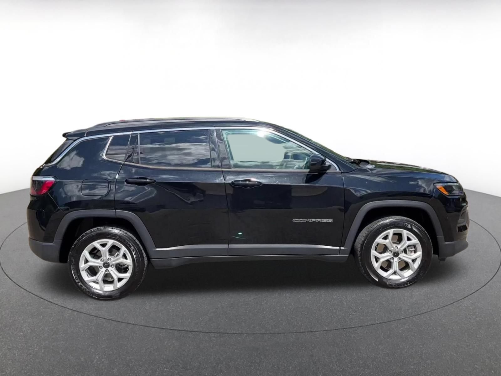 Thumbnail: 2025 Jeep Compass - 16