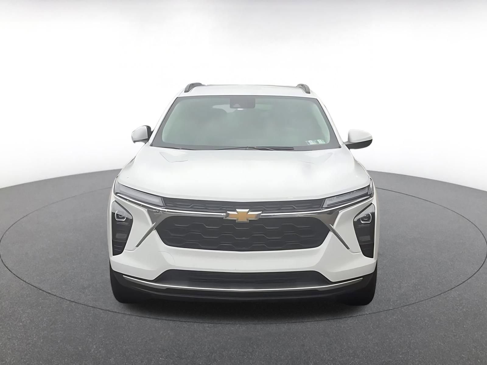 Thumbnail: 2025 Chevrolet Trax - 4