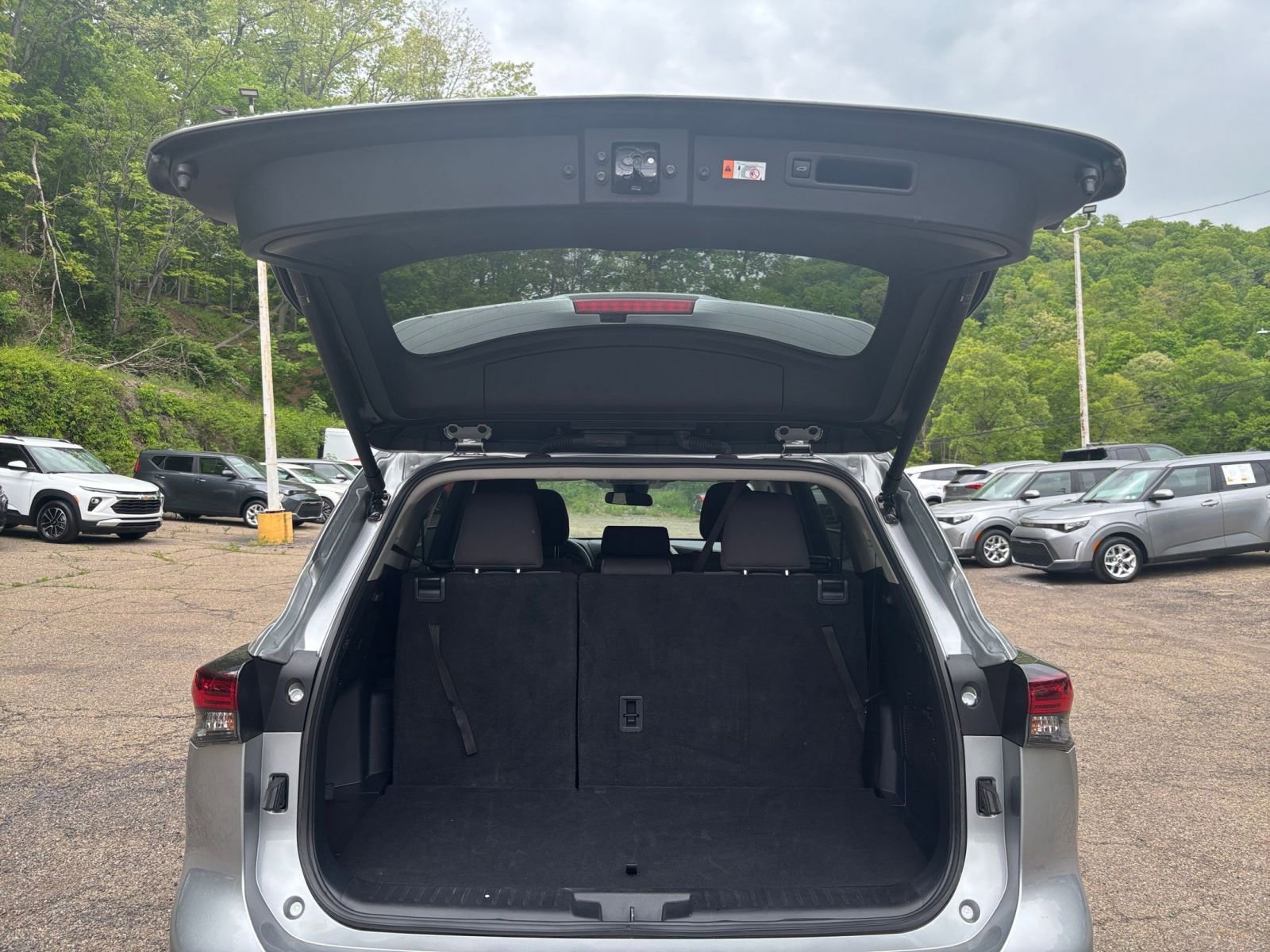 Thumbnail: 2025 Toyota Highlander - 35