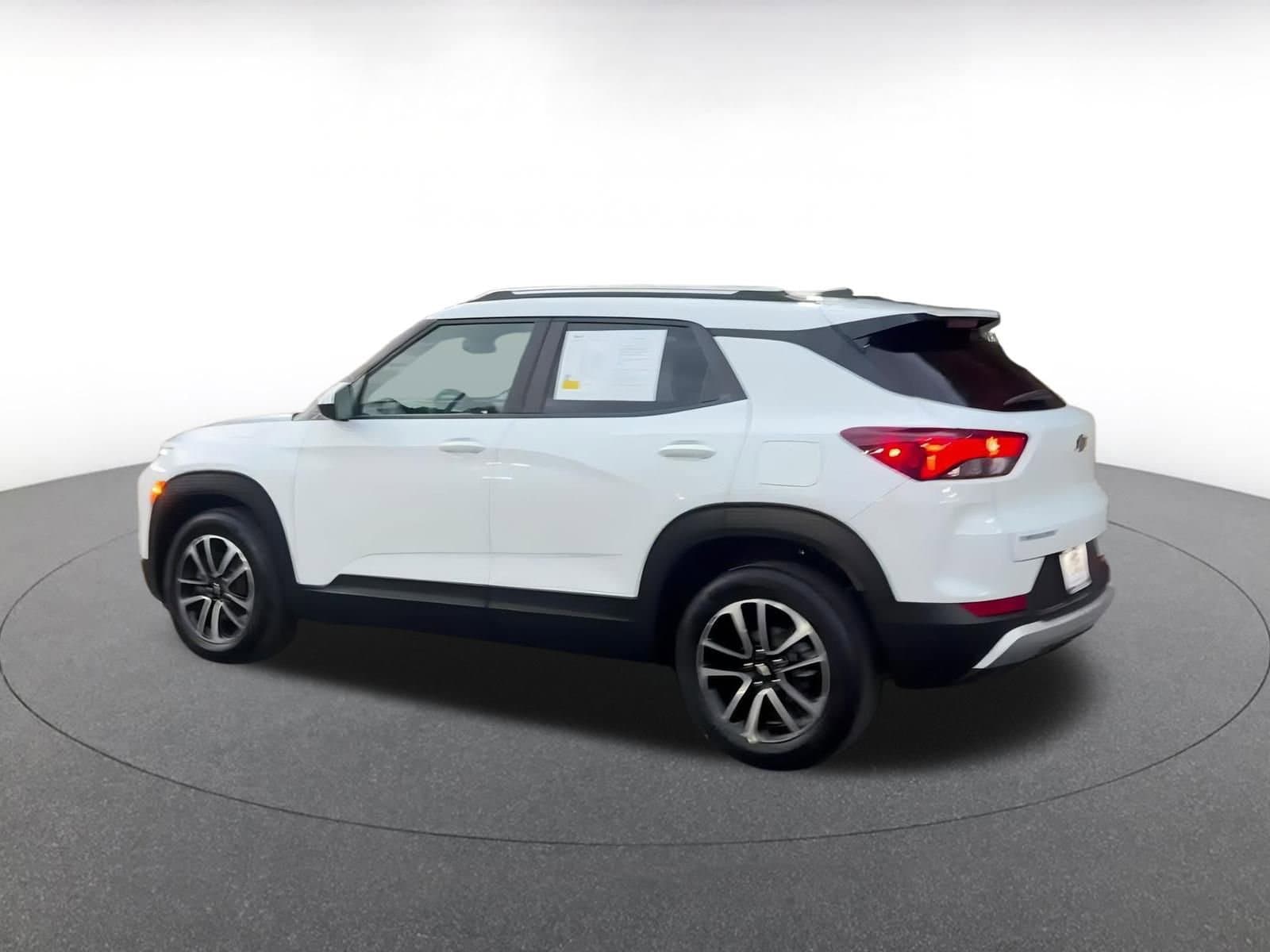 Thumbnail: 2025 Chevrolet TrailBlazer - 10