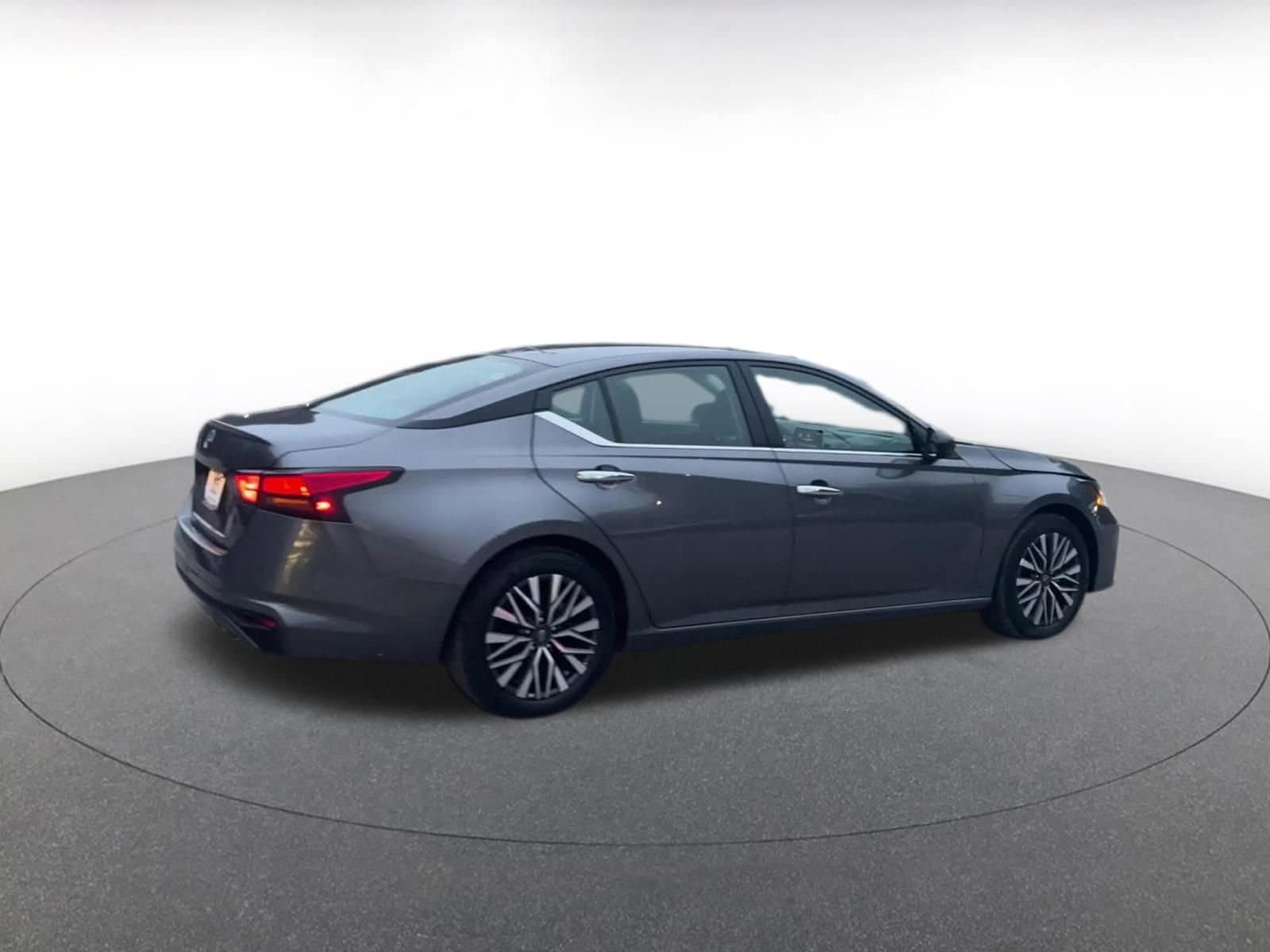 Thumbnail: 2025 Nissan Altima - 14