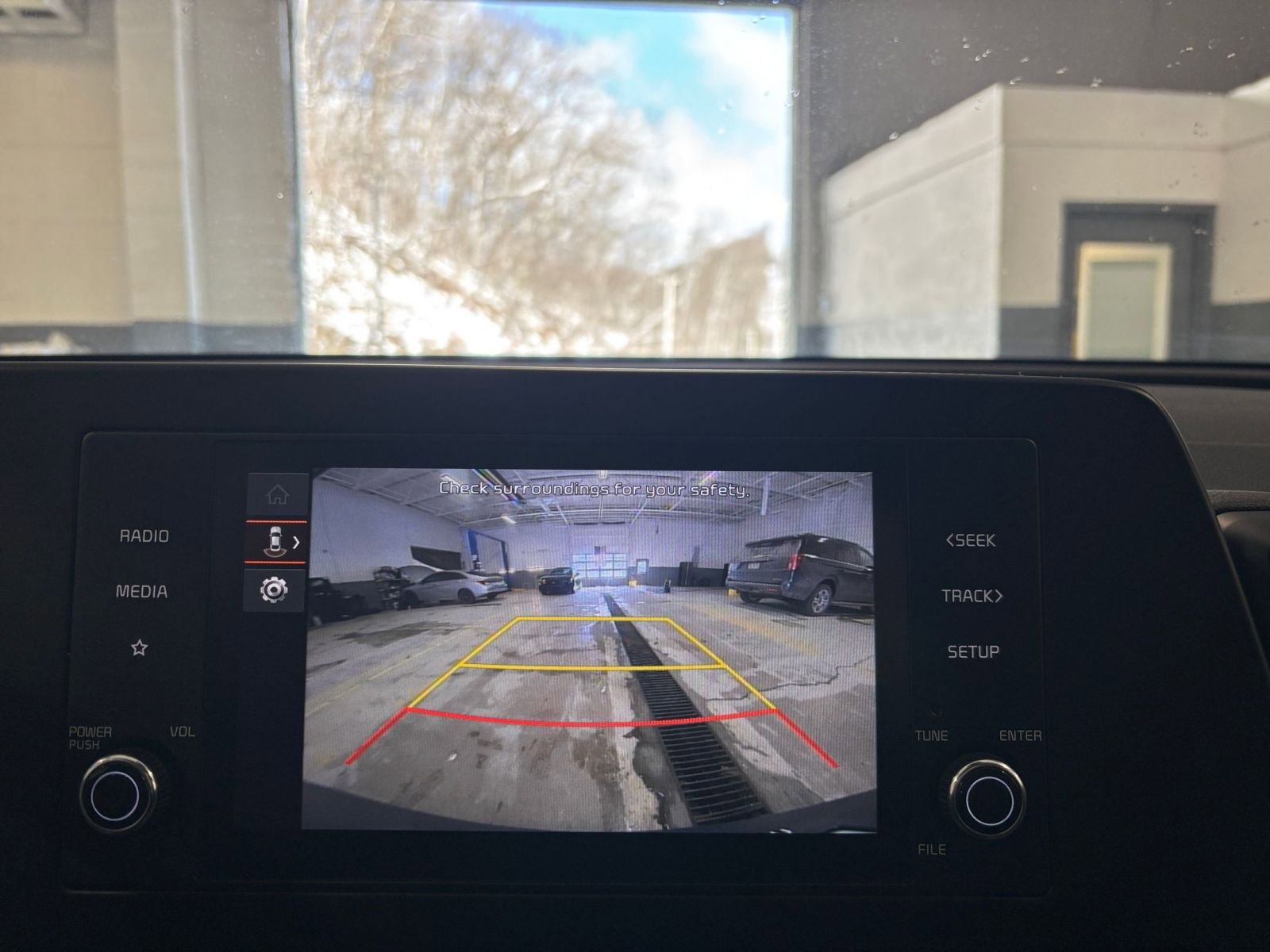 Thumbnail: 2025 Kia Sportage - 23