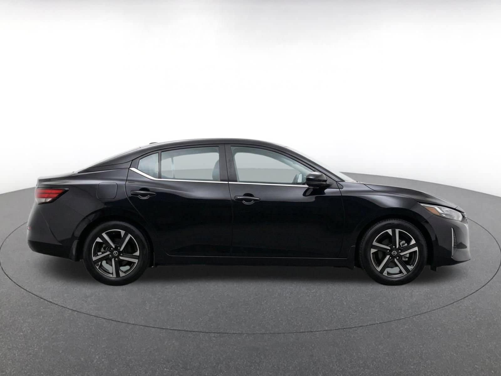 Thumbnail: 2025 Nissan Sentra - 13