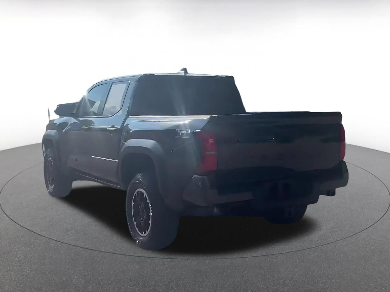 Thumbnail: 2025 Toyota Tacoma - 10