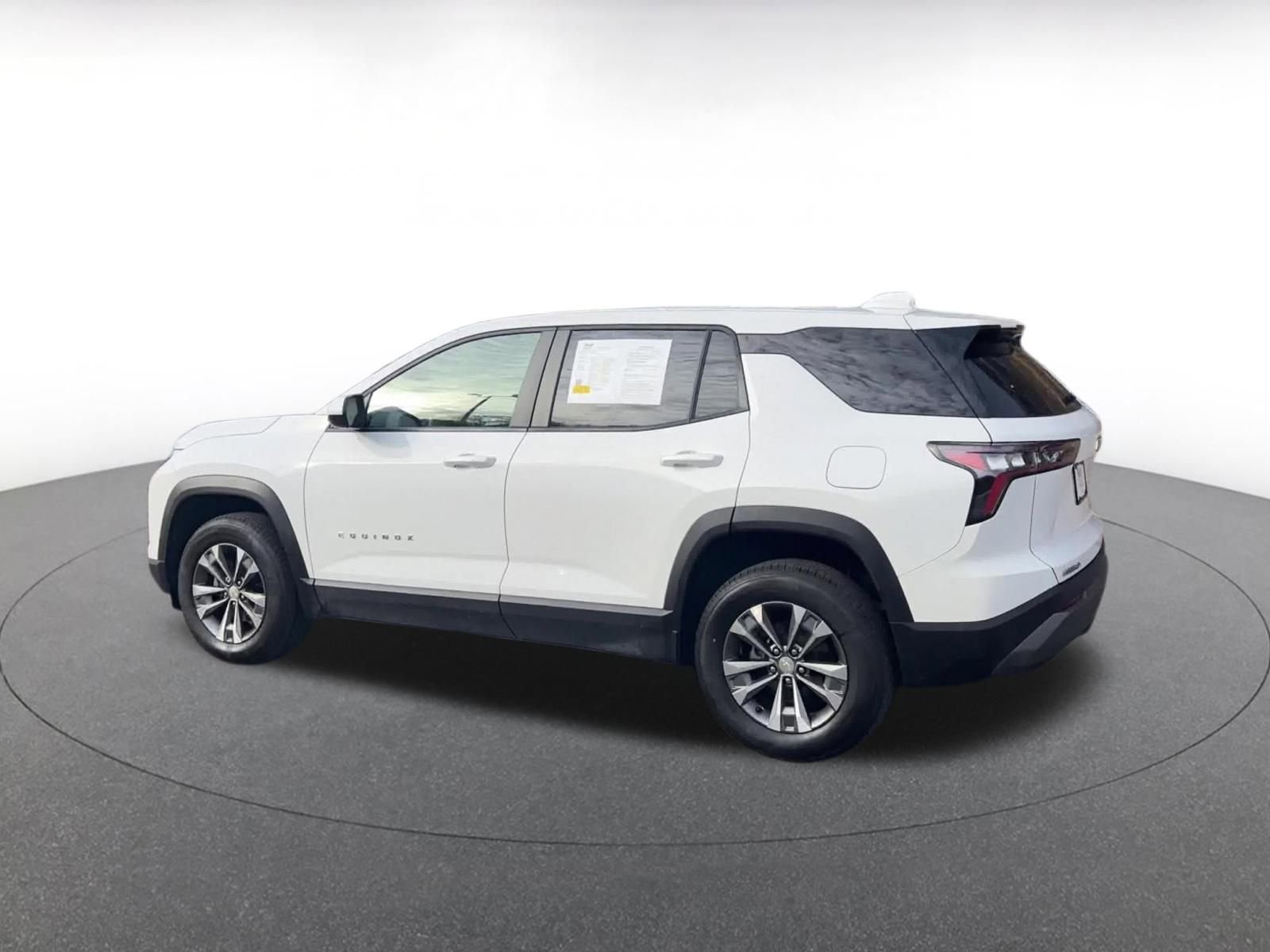 Thumbnail: 2025 Chevrolet Equinox - 10