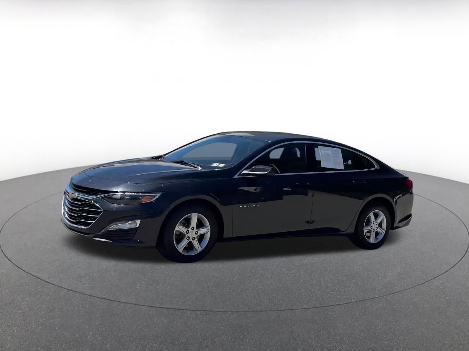Thumbnail: 2023 Chevrolet Malibu - 8