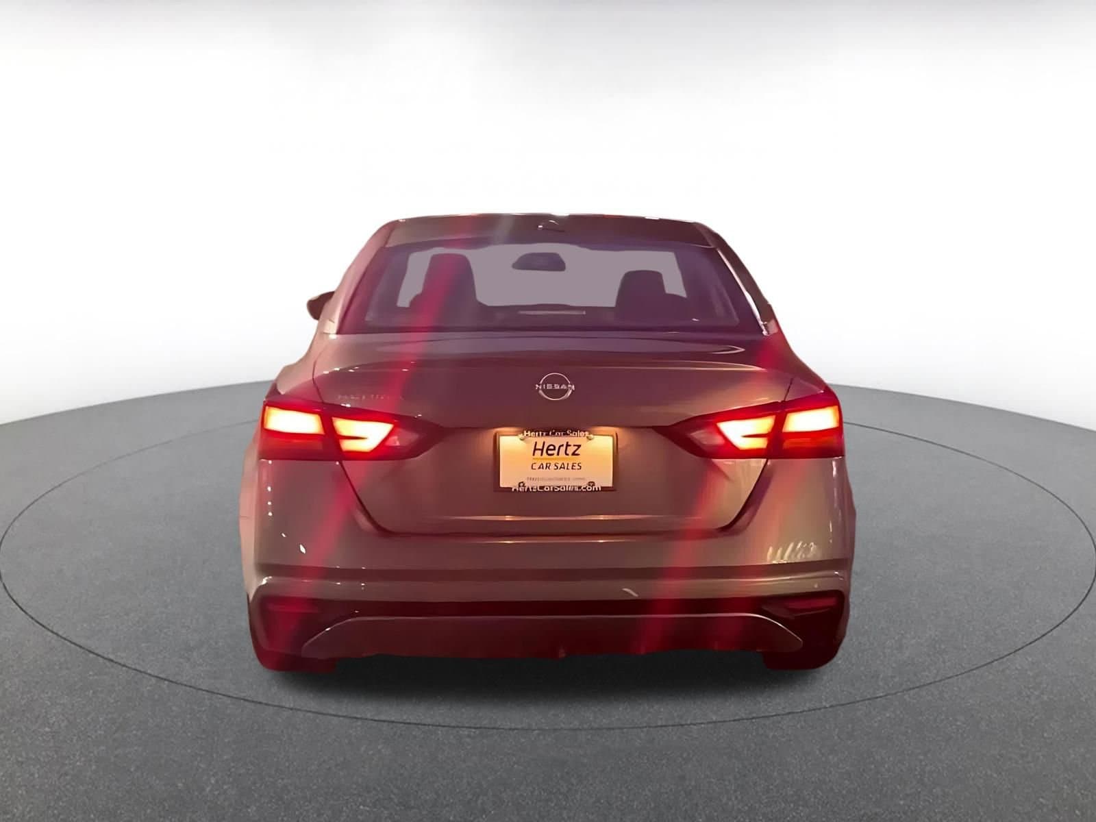 Thumbnail: 2025 Nissan Altima - 10