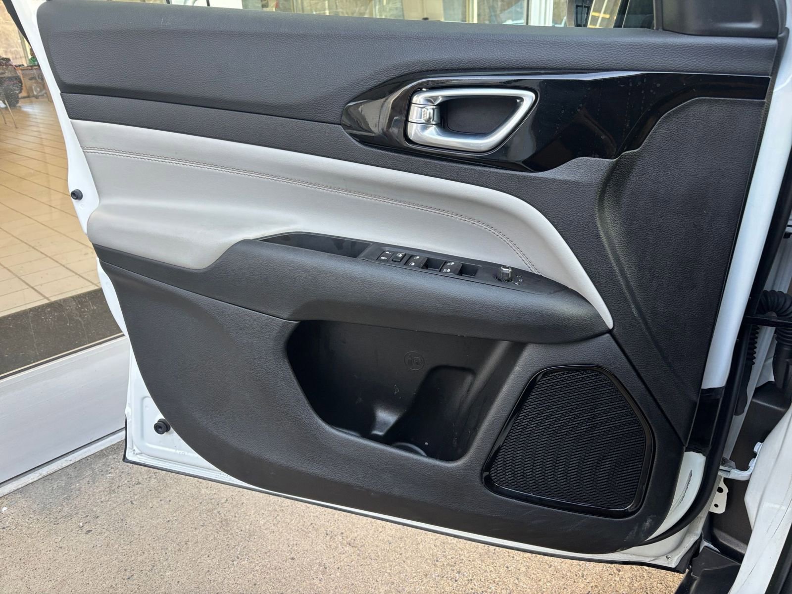 Thumbnail: 2025 Jeep Compass - 18