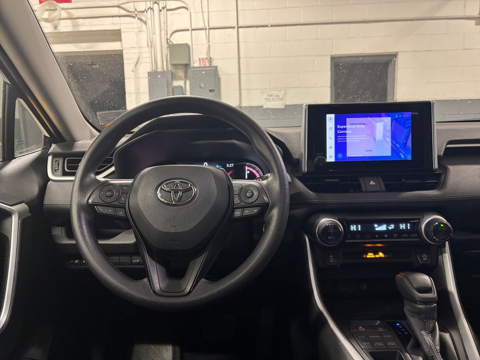 Thumbnail: 2025 Toyota RAV4 - 34