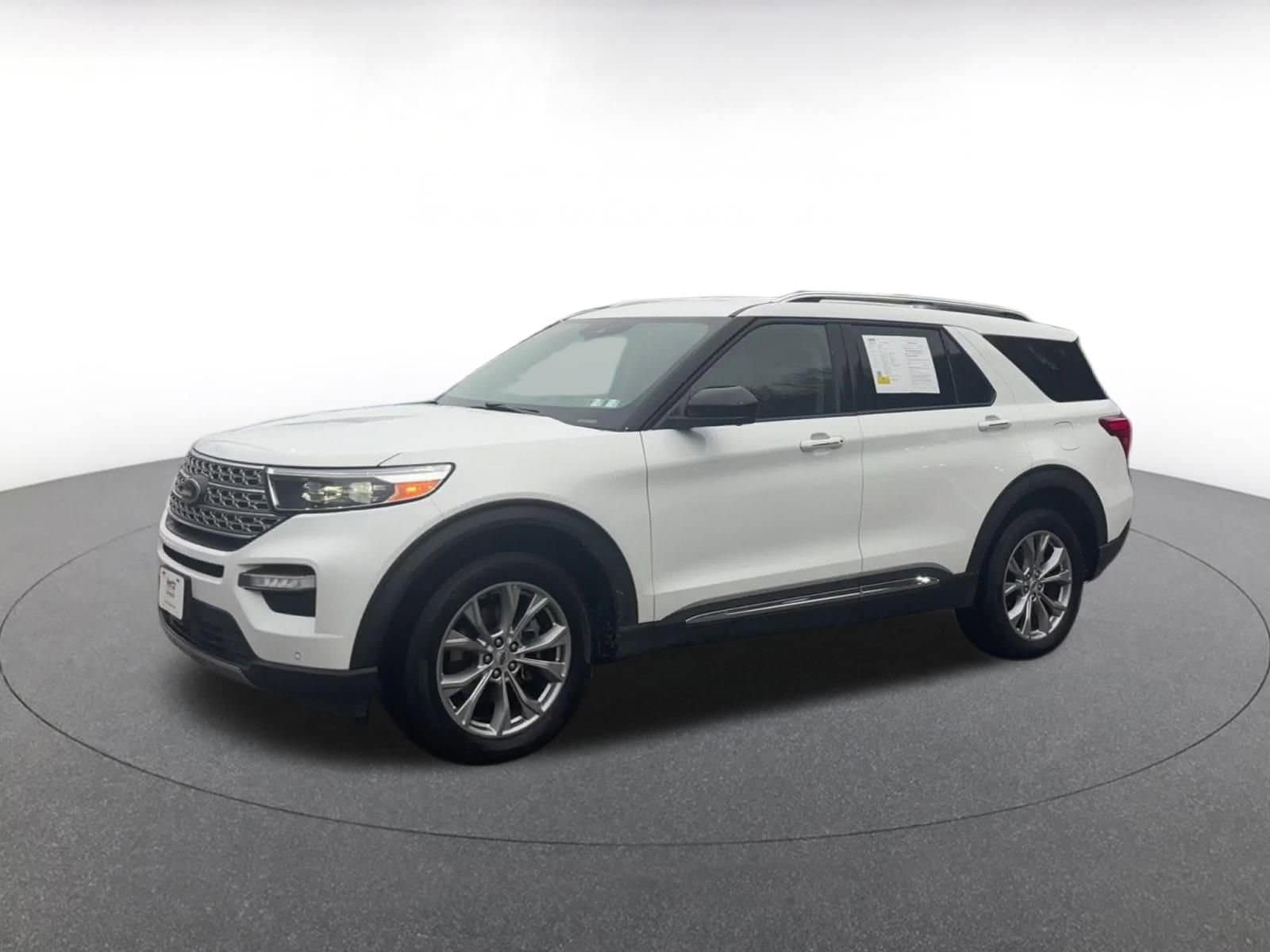 Thumbnail: 2023 Ford Explorer - 8