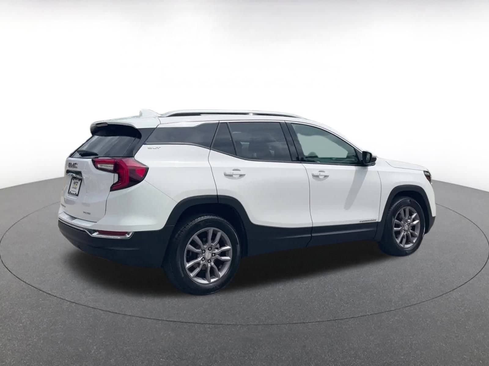 Thumbnail: 2024 GMC Terrain - 14