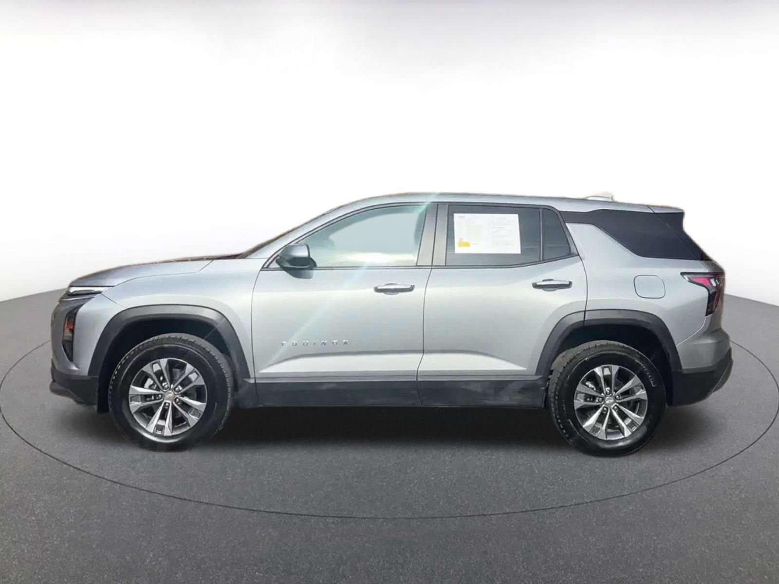 Thumbnail: 2025 Chevrolet Equinox - 9