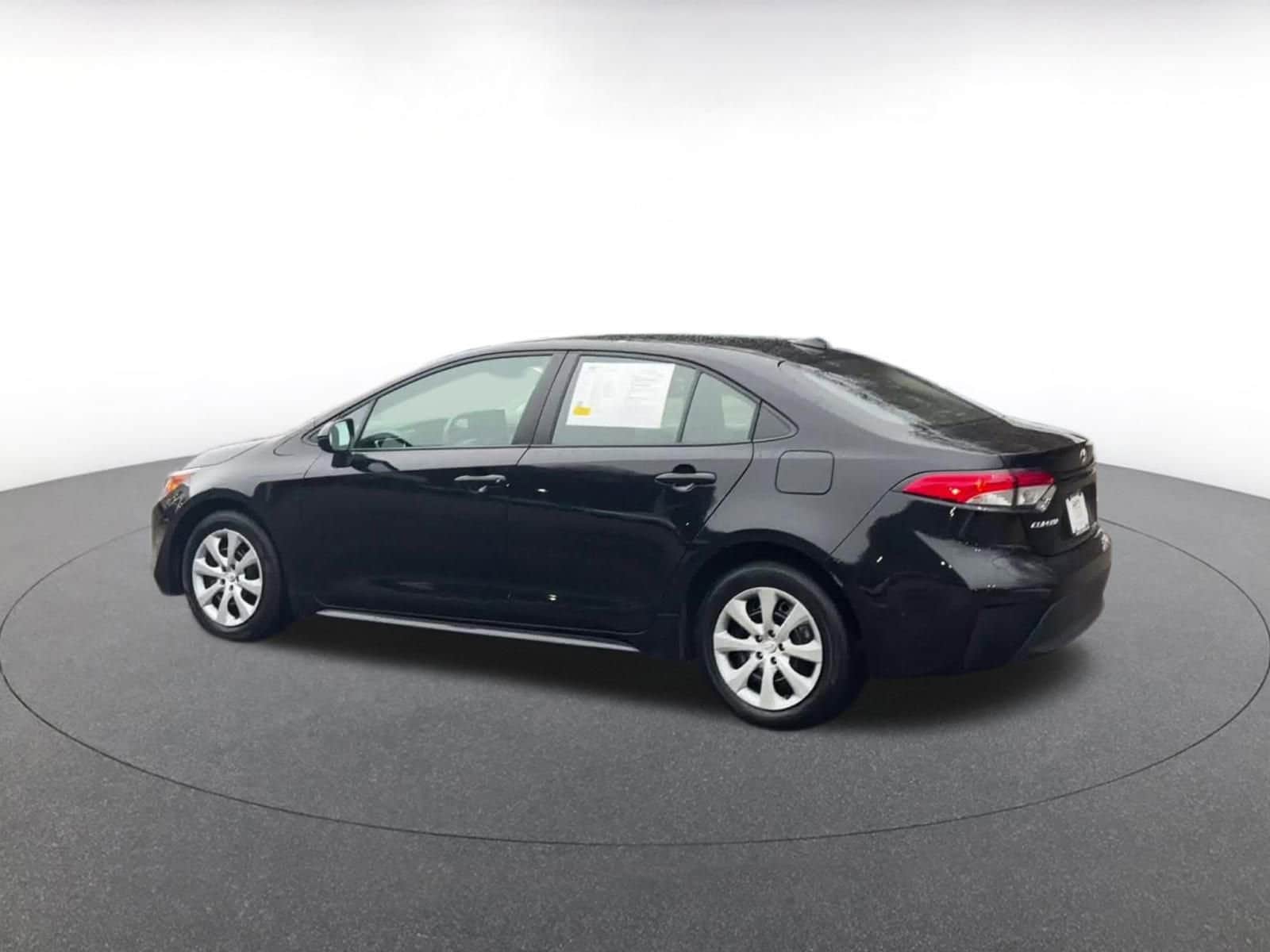 Thumbnail: 2025 Toyota Corolla - 10