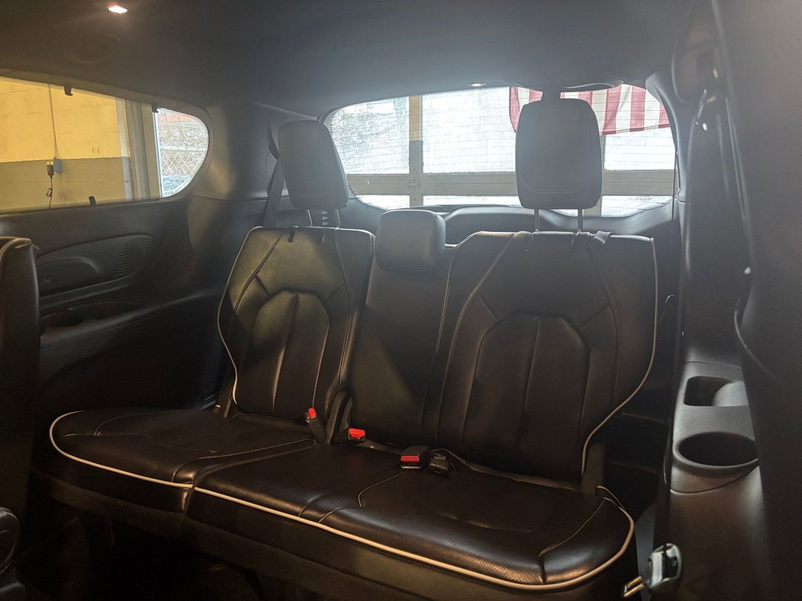 Thumbnail: 2025 Chrysler Pacifica - 30