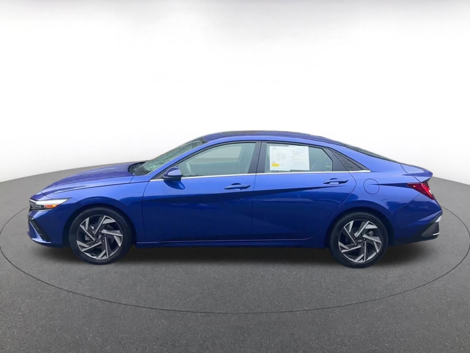 Thumbnail: 2025 Hyundai Elantra - 9