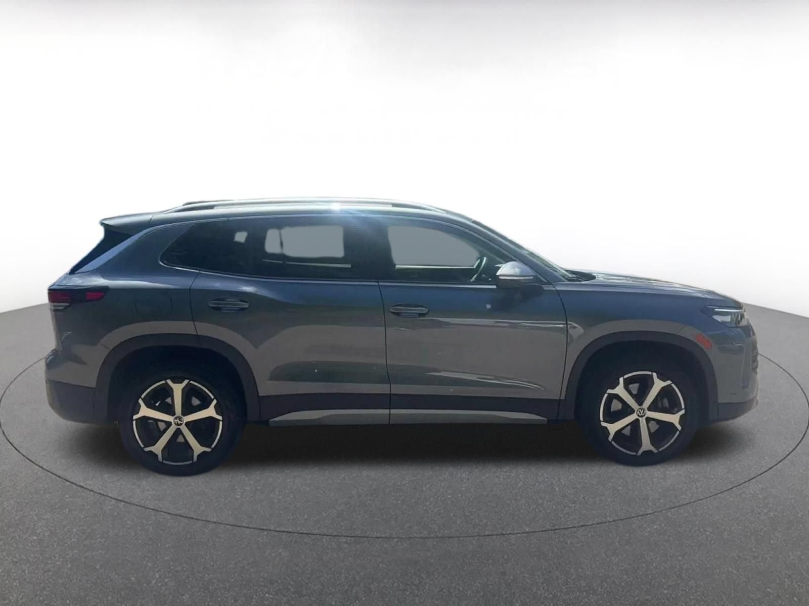Thumbnail: 2026 Volkswagen Tiguan - 15