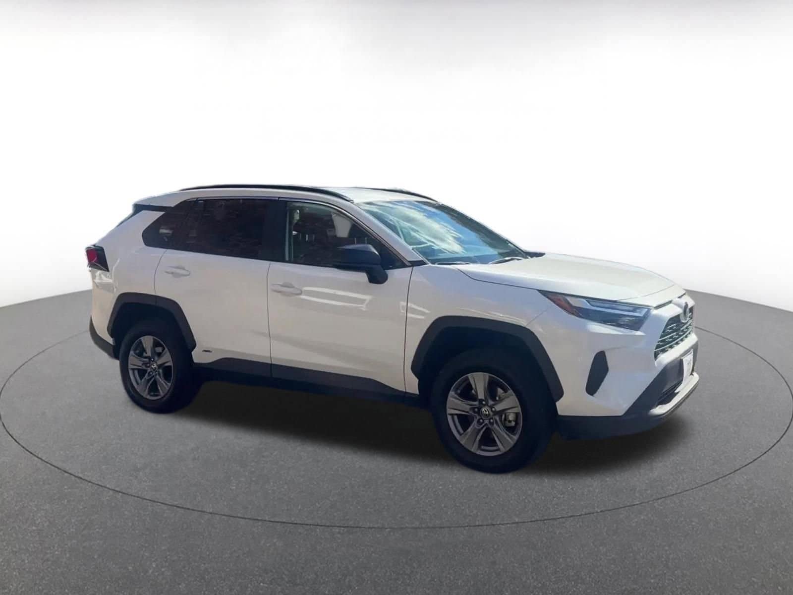 Thumbnail: 2025 Toyota RAV4 - 2