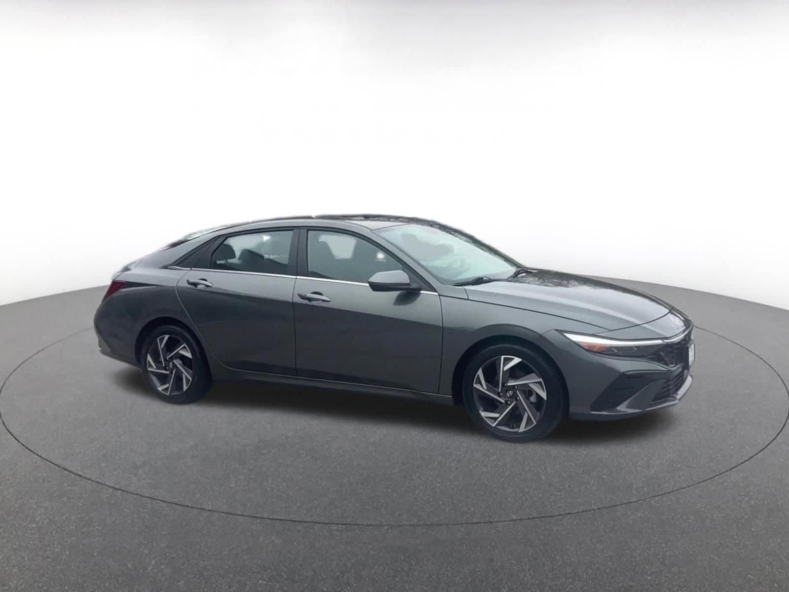 Thumbnail: 2025 Hyundai Elantra - 2
