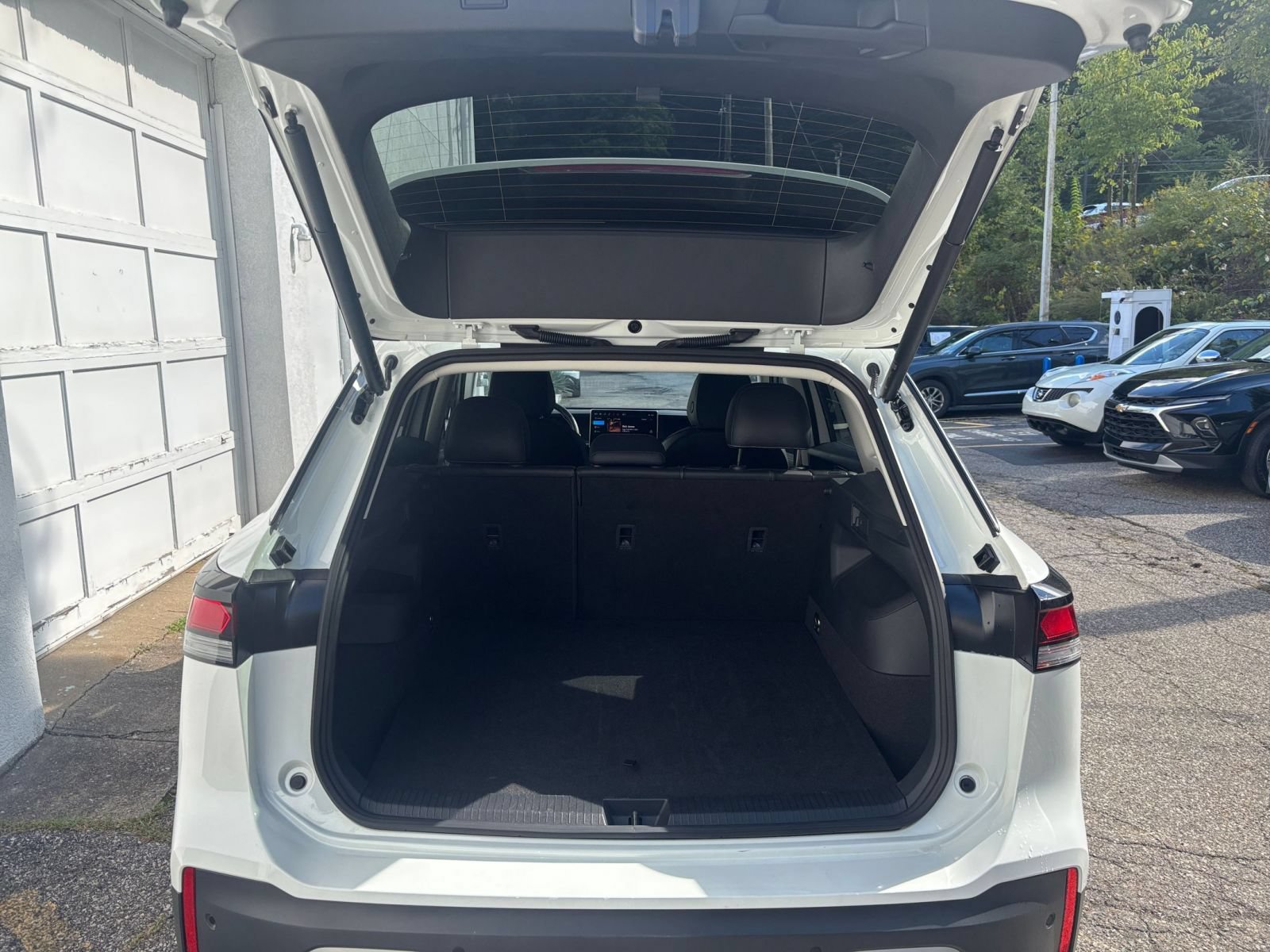 Thumbnail: 2026 Volkswagen Tiguan - 32