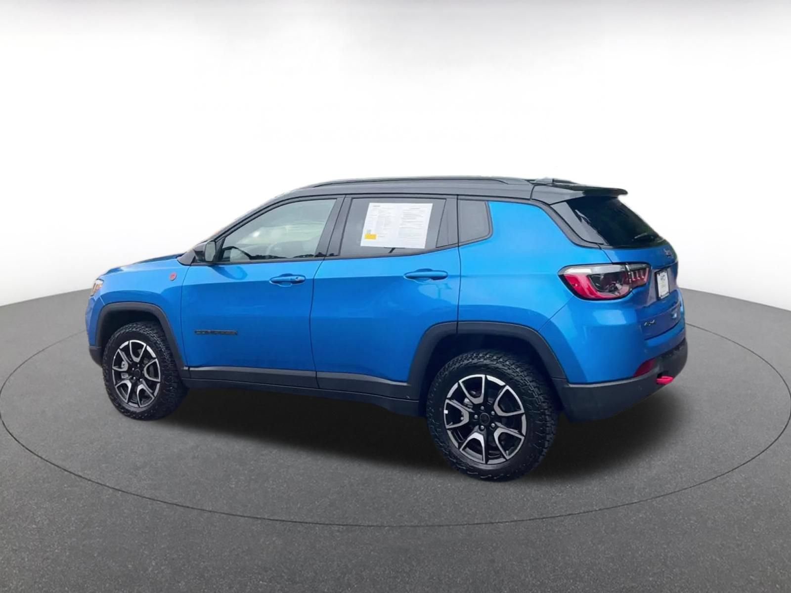 Thumbnail: 2025 Jeep Compass - 11