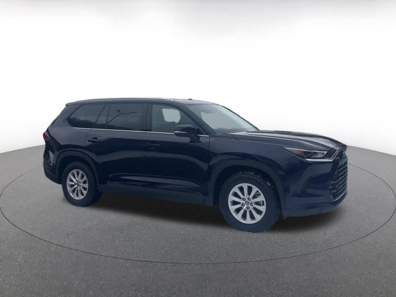 Thumbnail: 2025 Toyota Grand Highlander - 2
