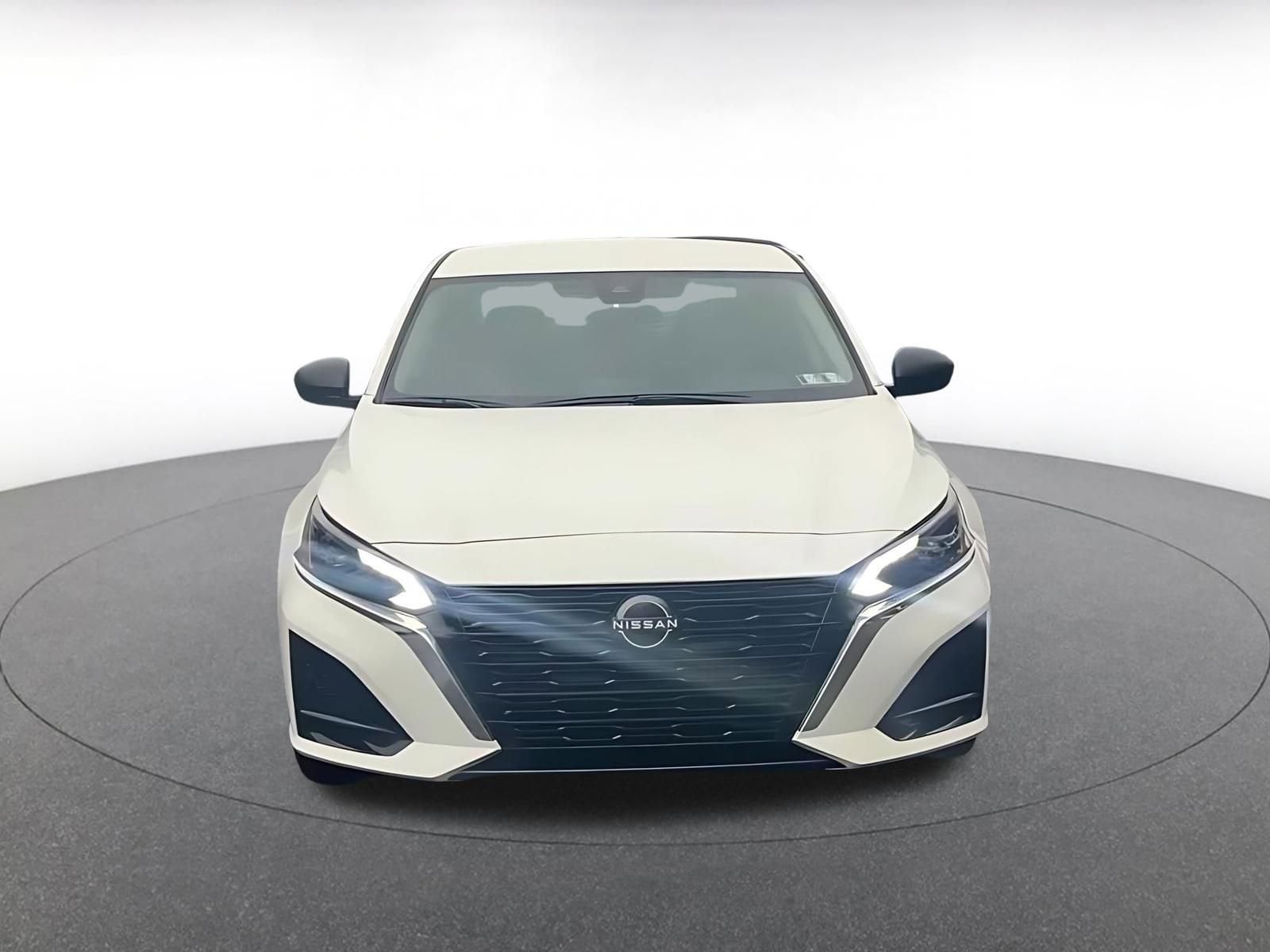 Thumbnail: 2025 Nissan Altima - 4