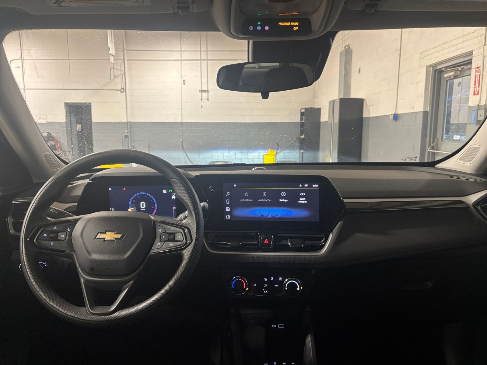 Thumbnail: 2025 Chevrolet TrailBlazer - 31