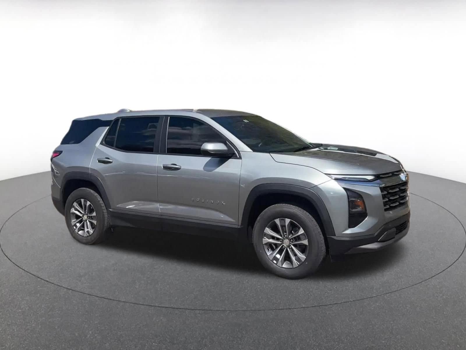 Thumbnail: 2025 Chevrolet Equinox - 2