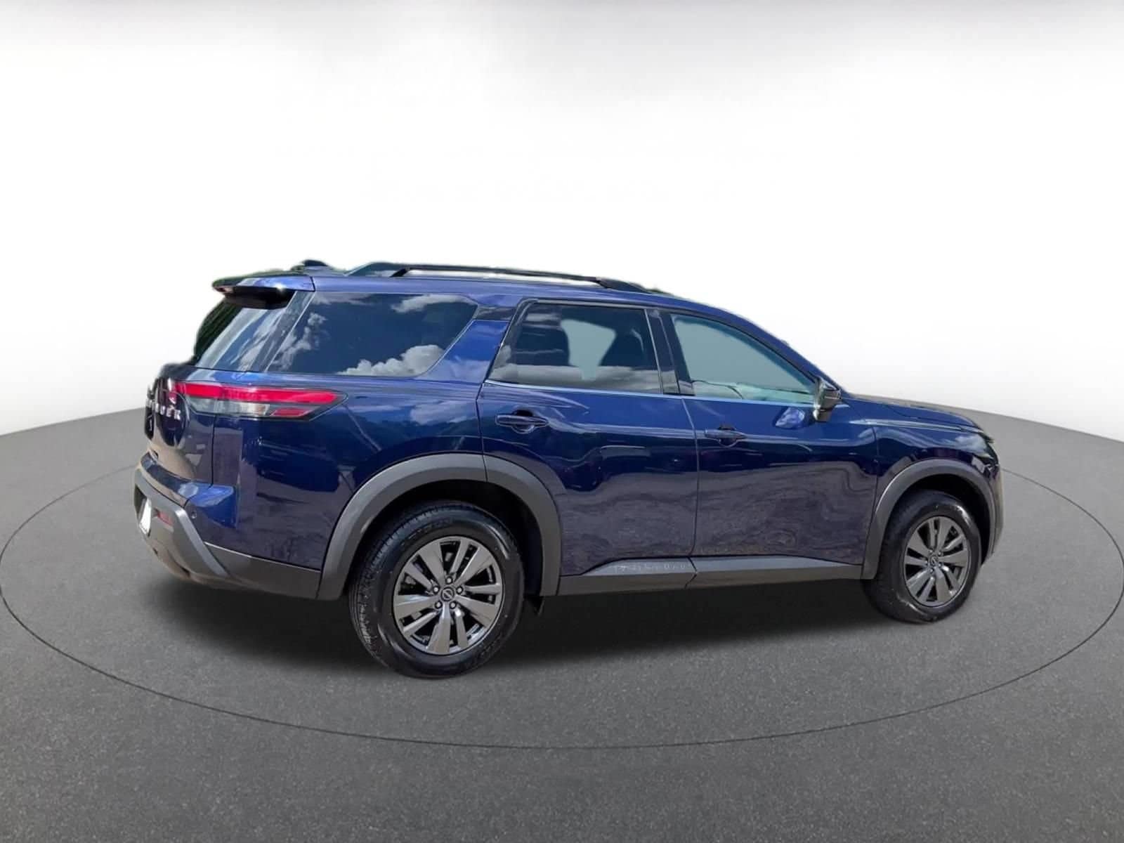 Thumbnail: 2025 Nissan Pathfinder - 14