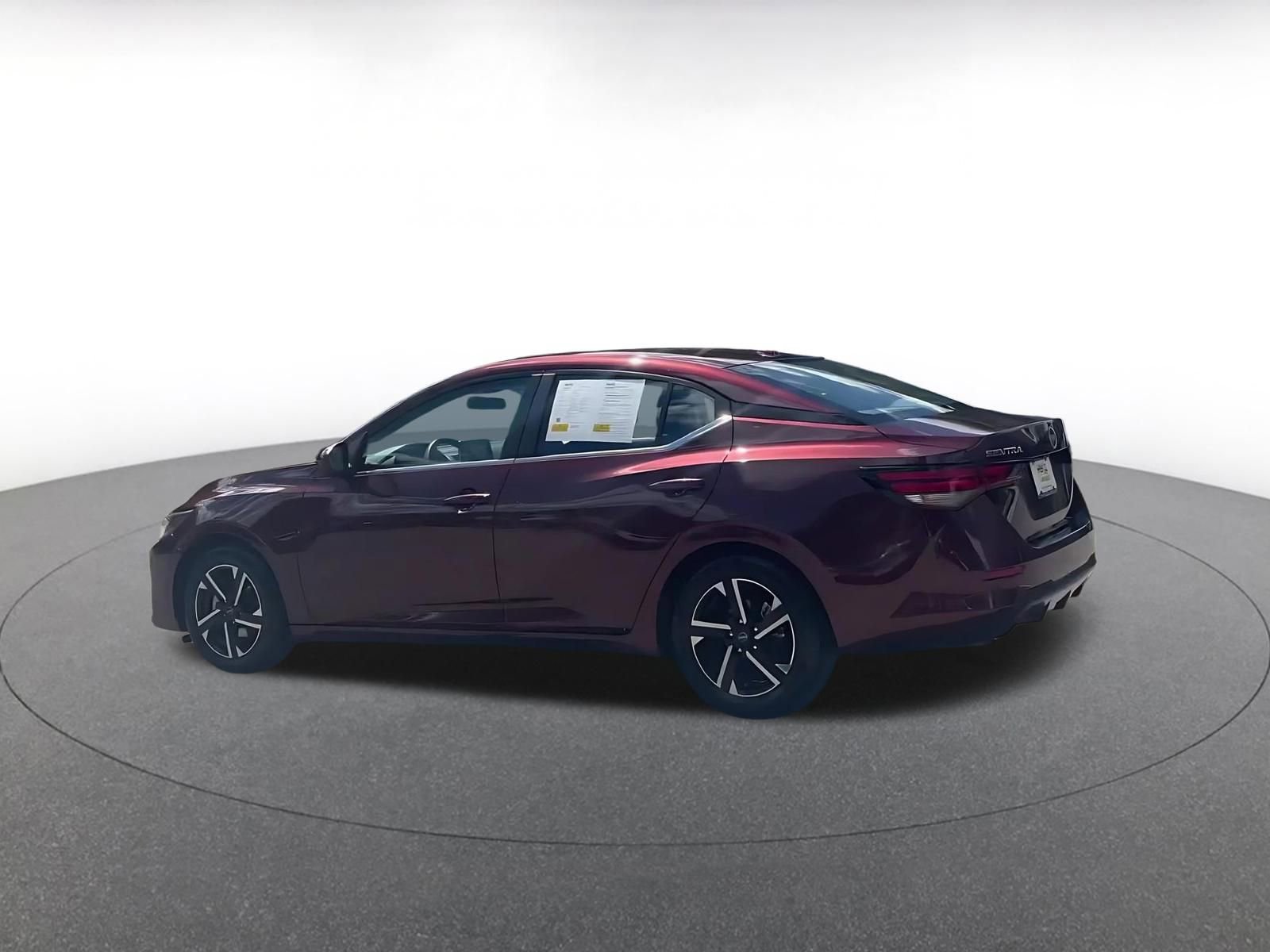 Thumbnail: 2024 Nissan Sentra - 10