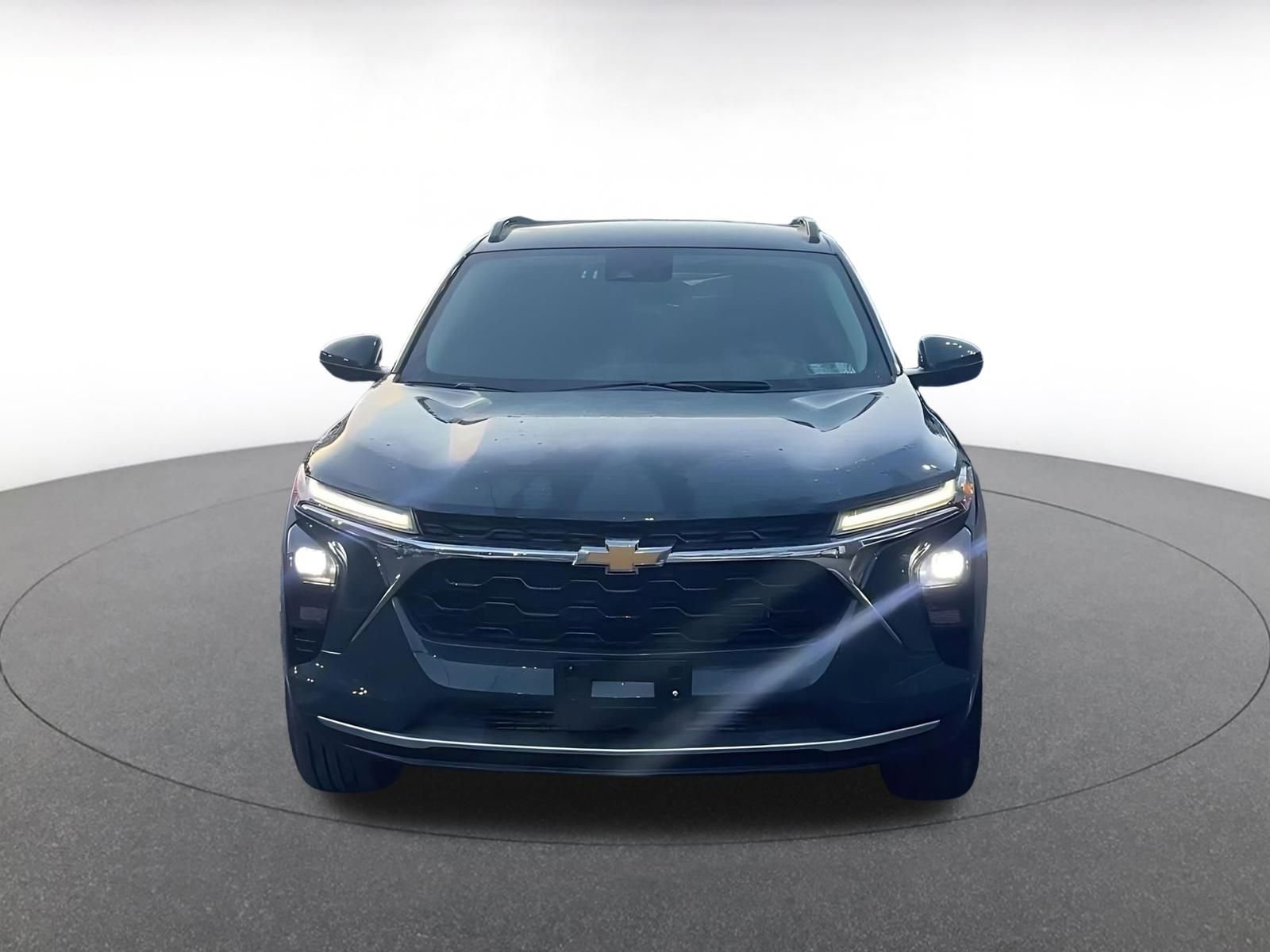 Thumbnail: 2025 Chevrolet Trax - 4