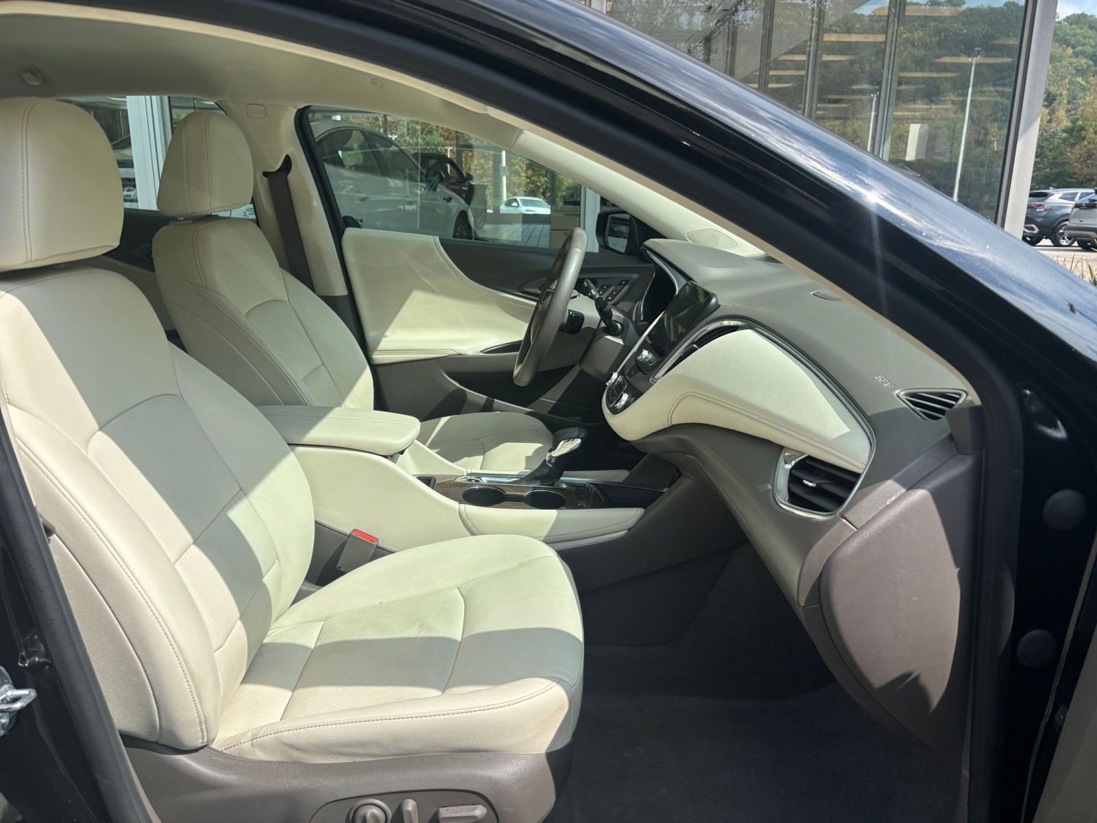 Thumbnail: 2024 Chevrolet Malibu - 27