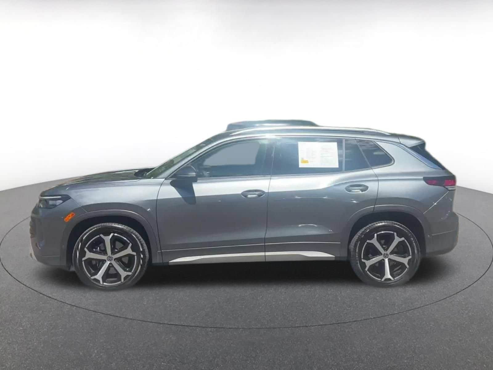 Thumbnail: 2026 Volkswagen Tiguan - 8