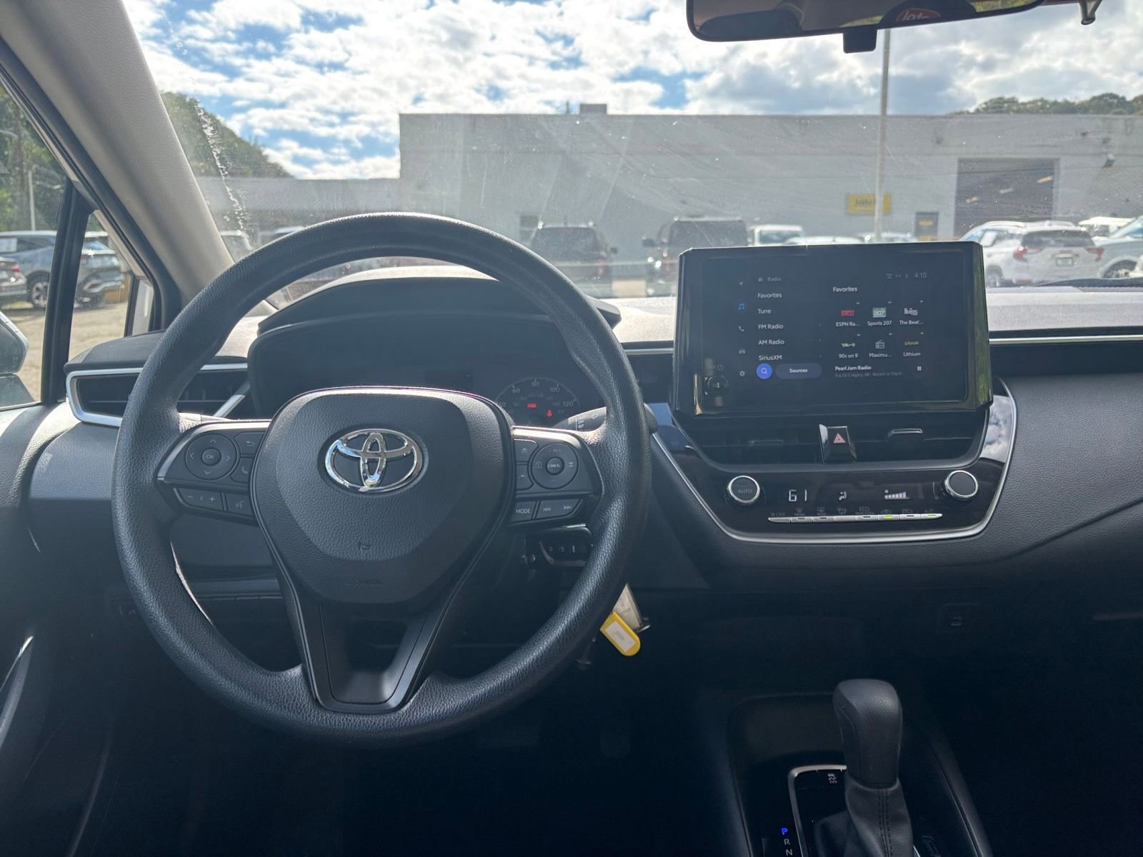 Thumbnail: 2024 Toyota Corolla - 32