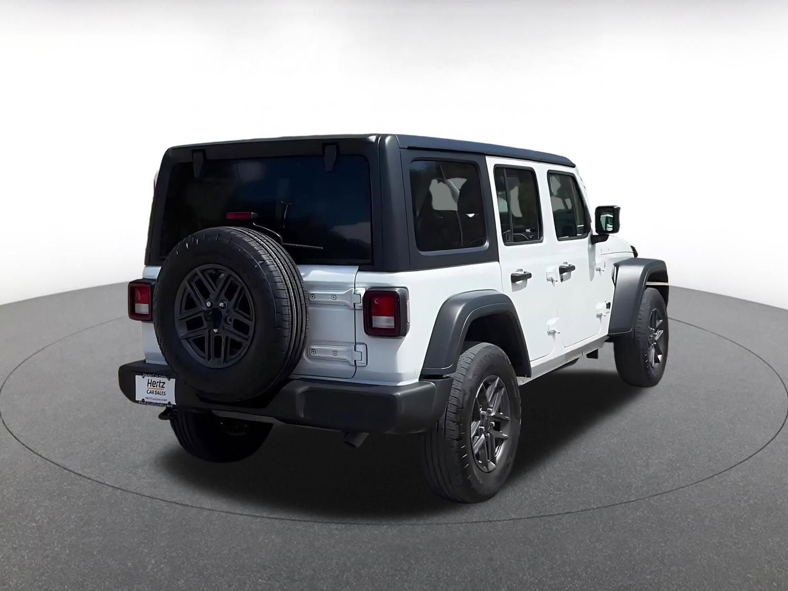 Thumbnail: 2025 Jeep Wrangler - 14