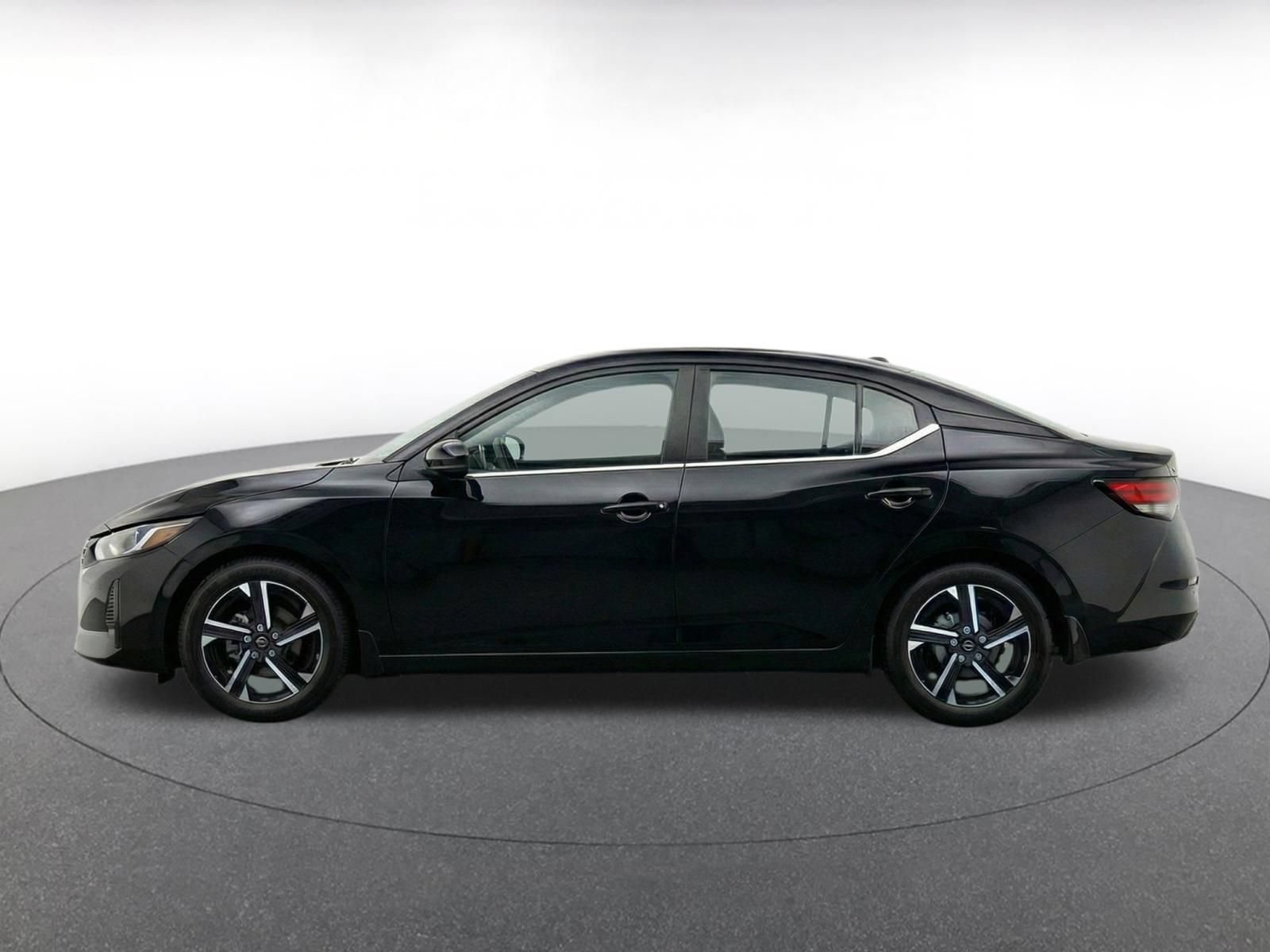 Thumbnail: 2025 Nissan Sentra - 4