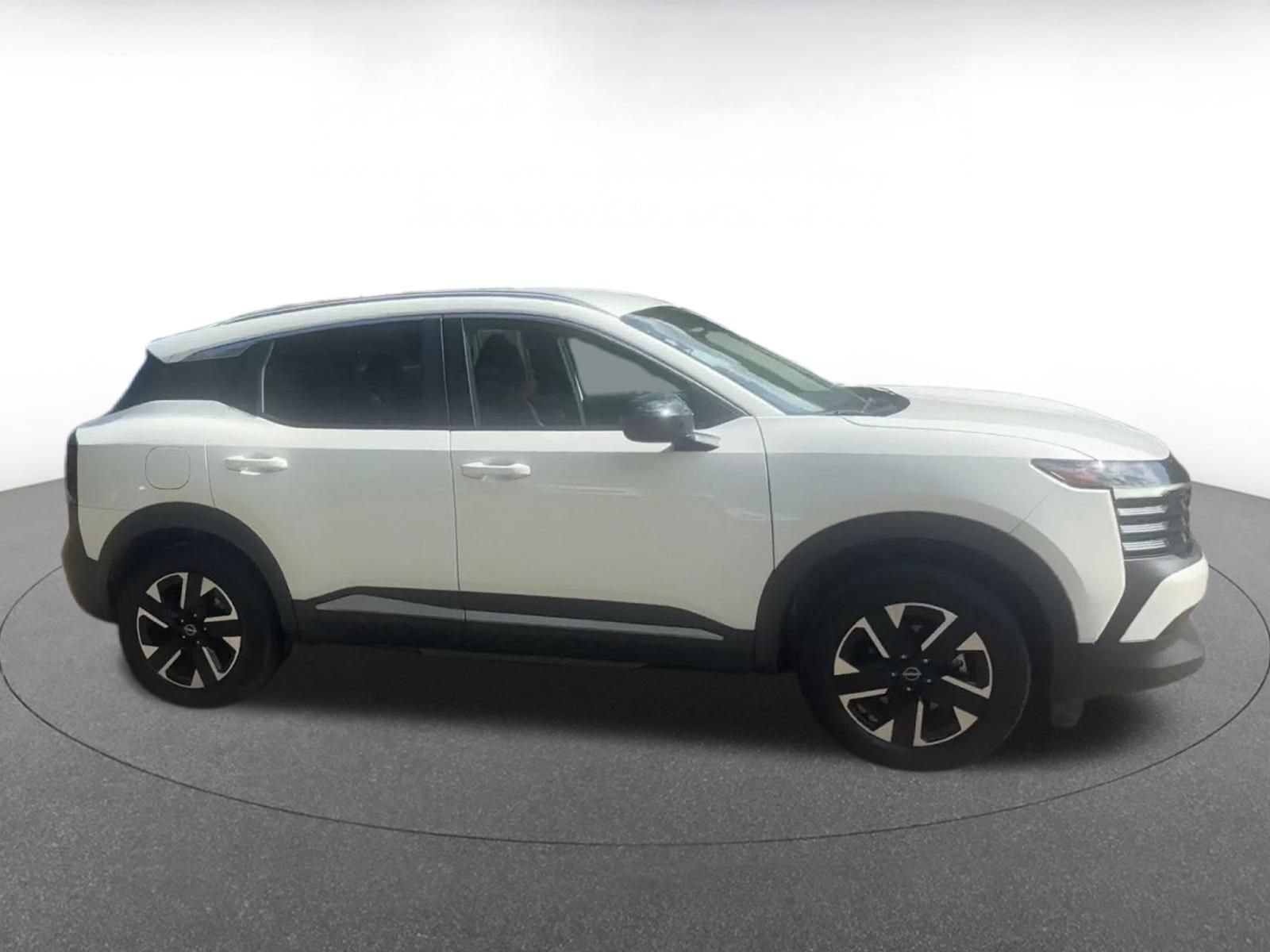 Thumbnail: 2026 Nissan Kicks - 15