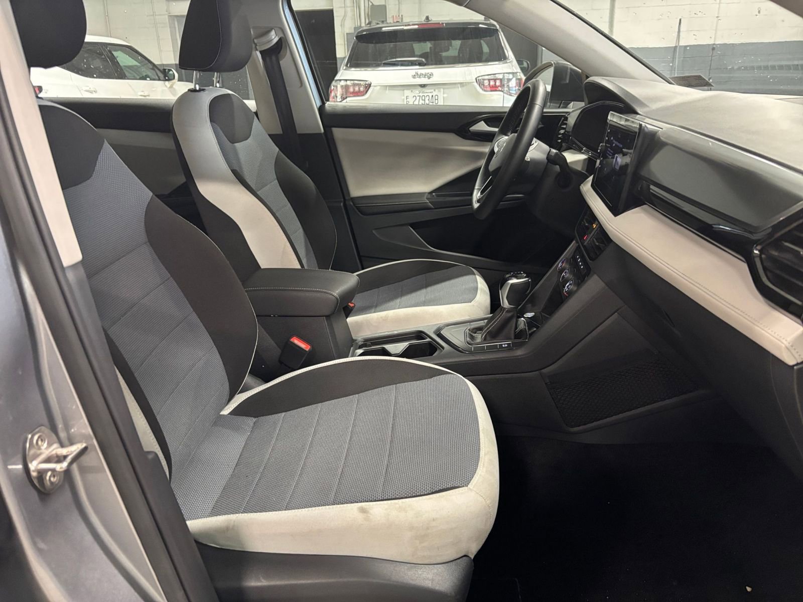 Thumbnail: 2025 Volkswagen Taos - 24