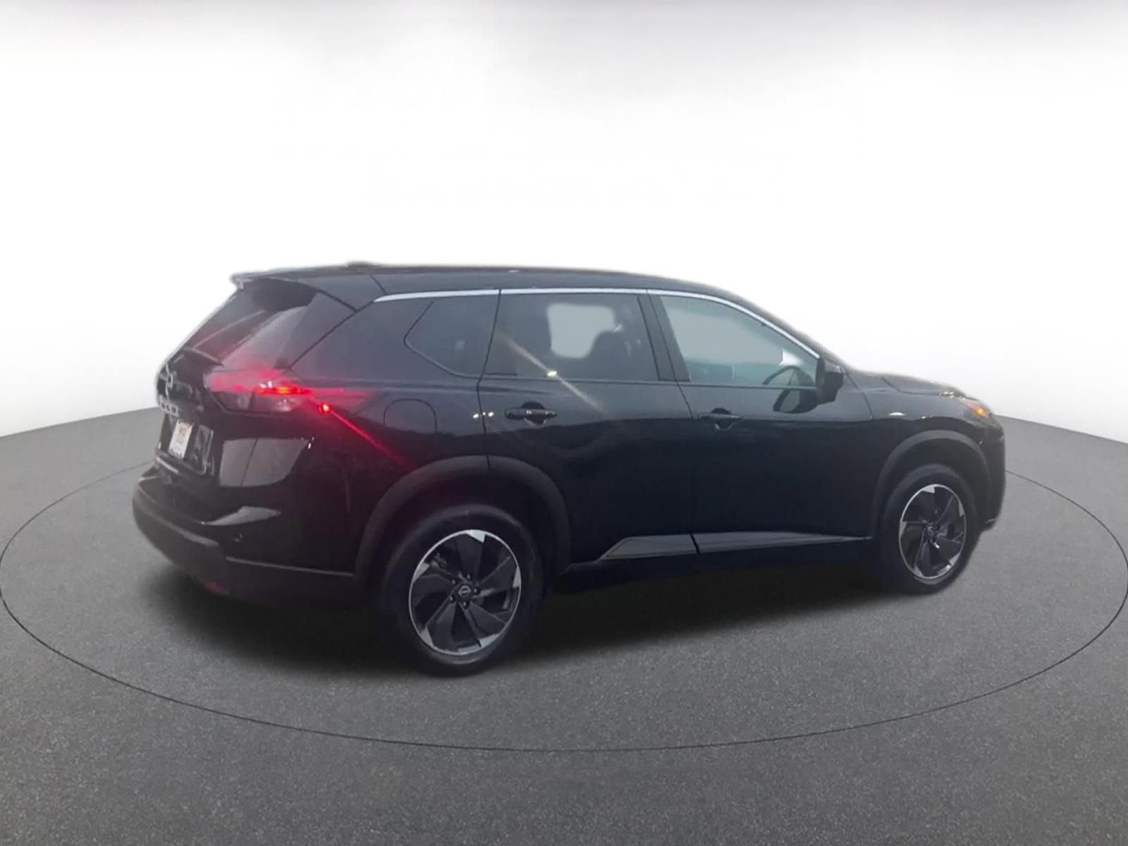 Thumbnail: 2025 Nissan Rogue - 15