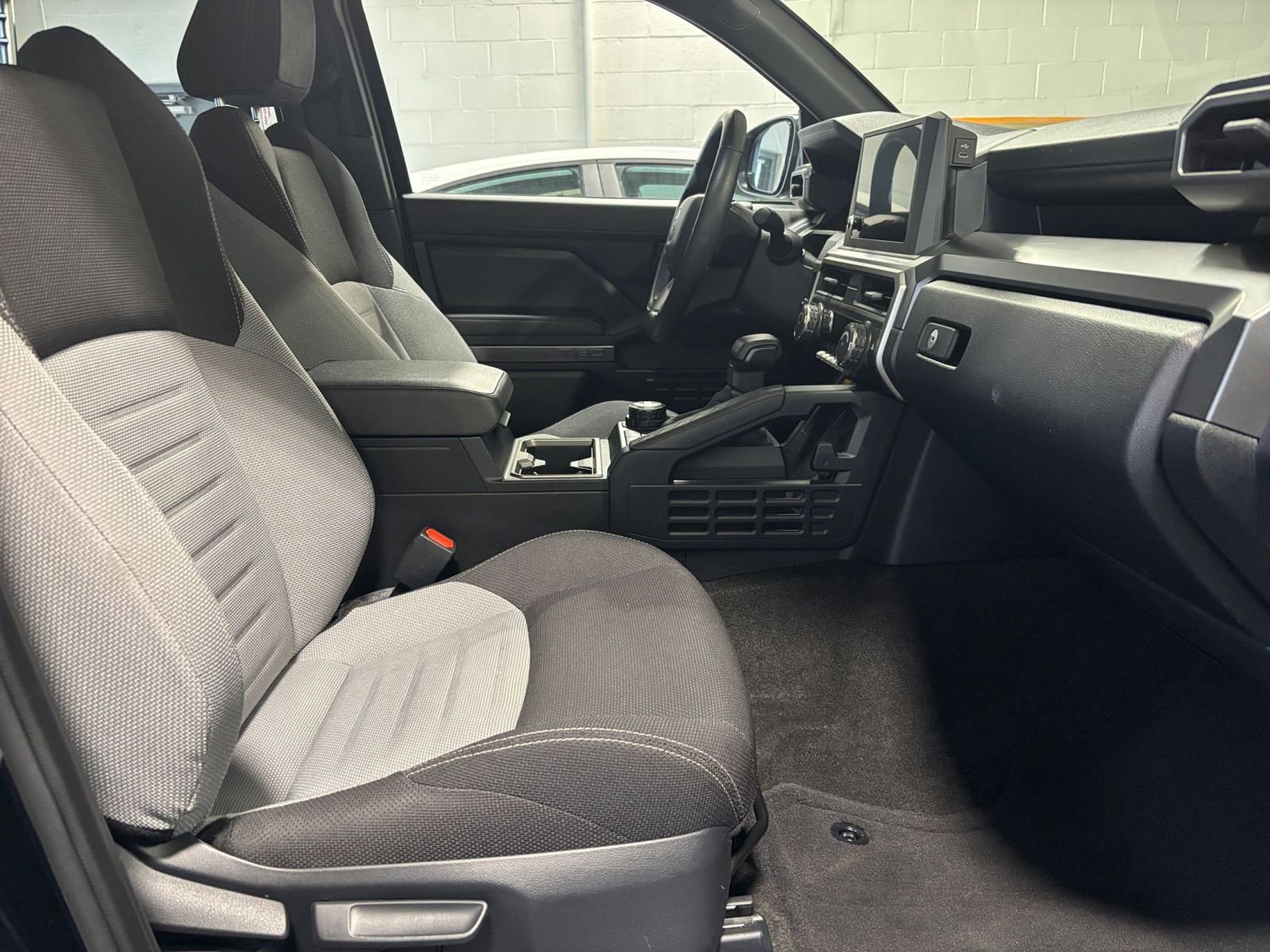 Thumbnail: 2025 Toyota 4Runner - 25