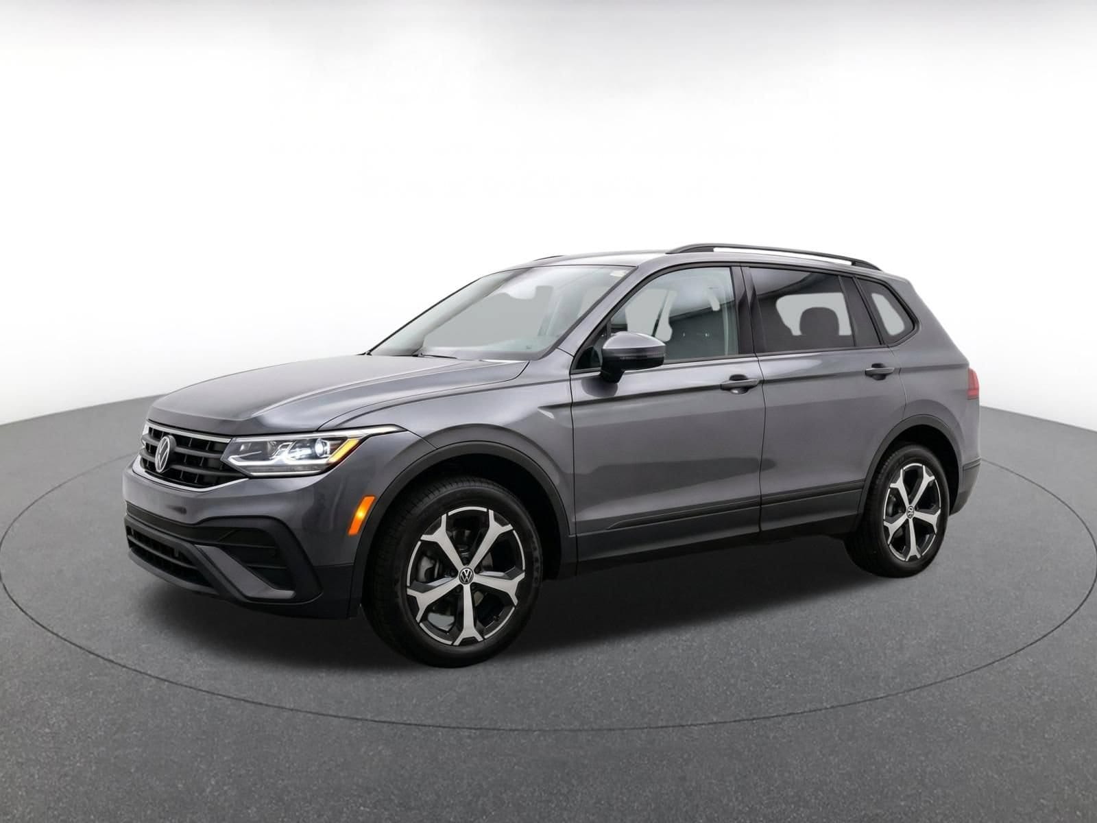 Thumbnail: 2026 Volkswagen Tiguan - 3