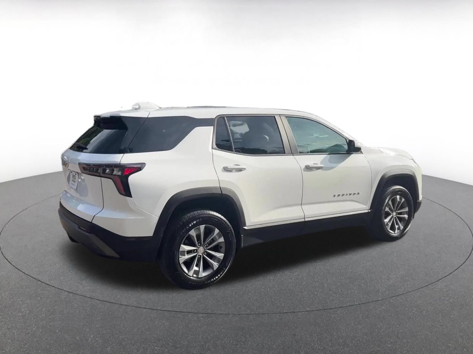 Thumbnail: 2025 Chevrolet Equinox - 15