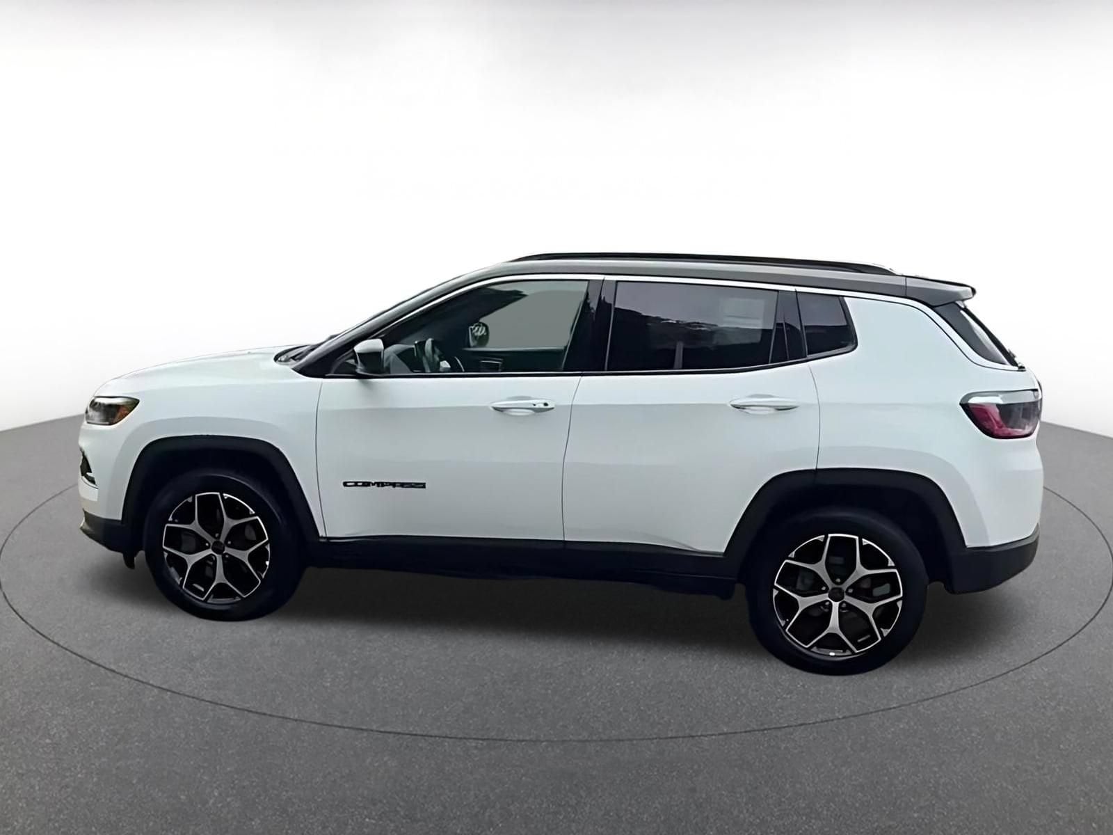 Thumbnail: 2025 Jeep Compass - 8