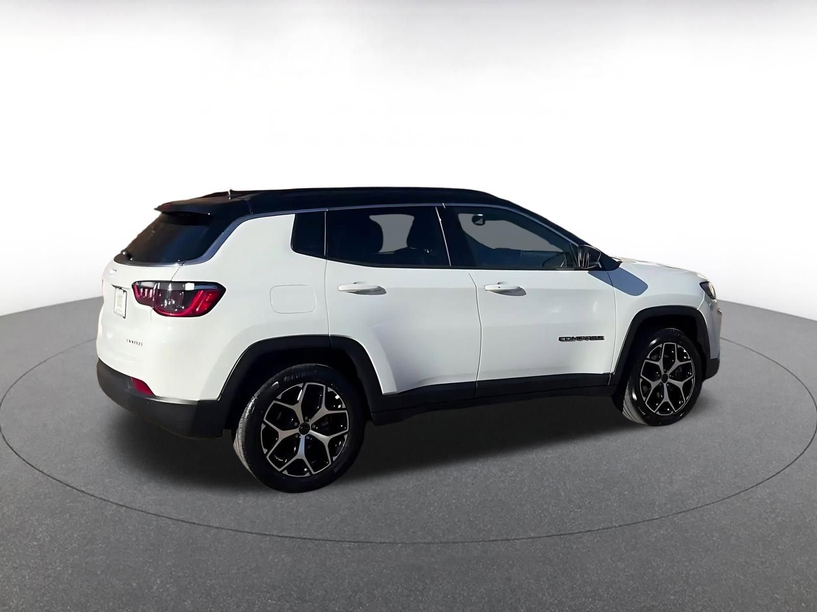 Thumbnail: 2025 Jeep Compass - 15