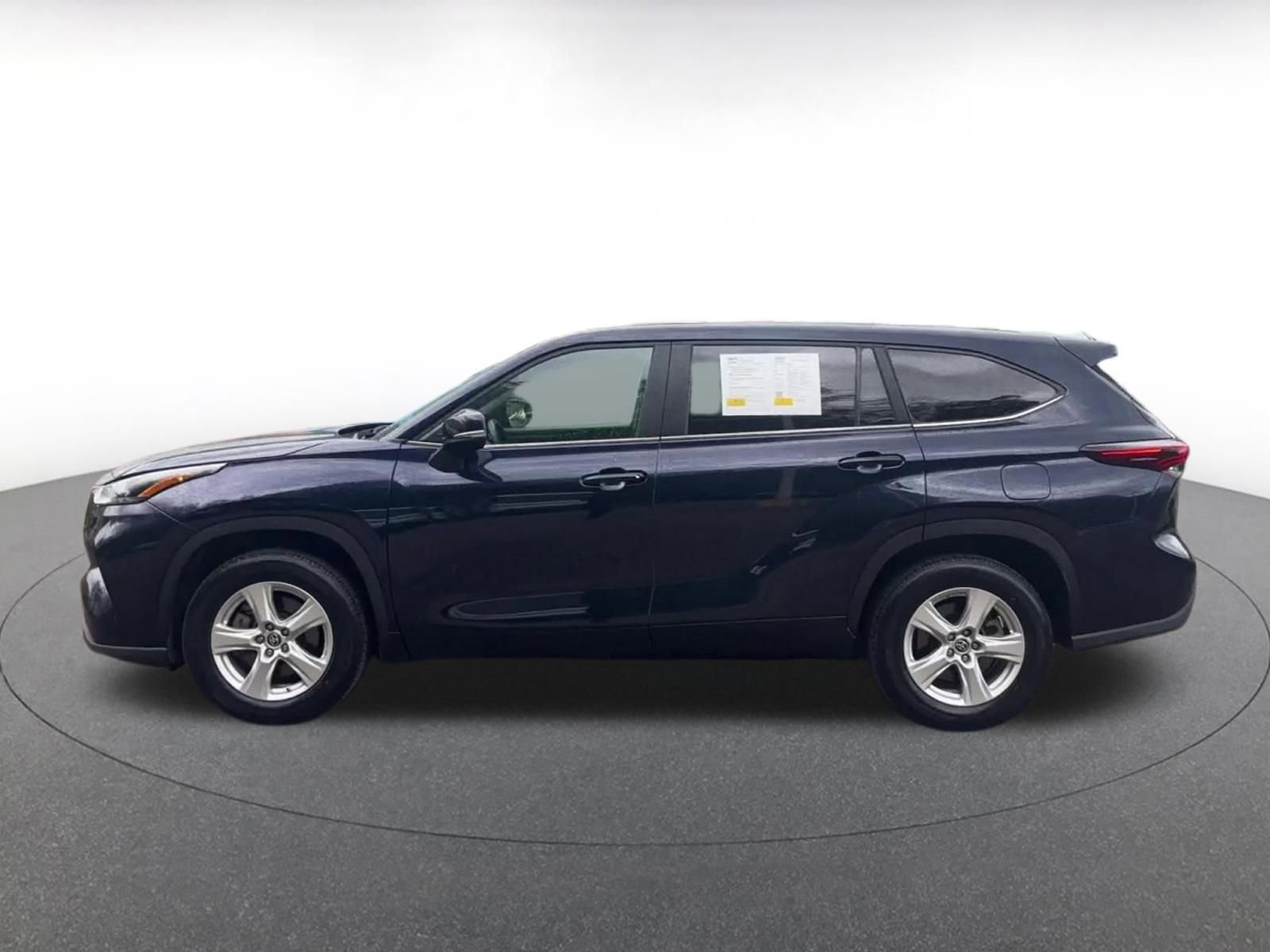 Thumbnail: 2025 Toyota Highlander - 9