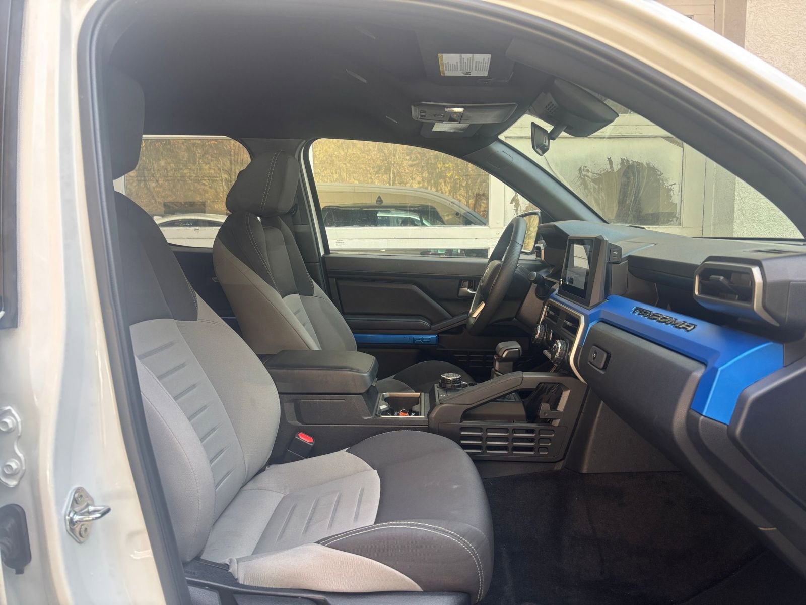 Thumbnail: 2025 Toyota Tacoma - 25