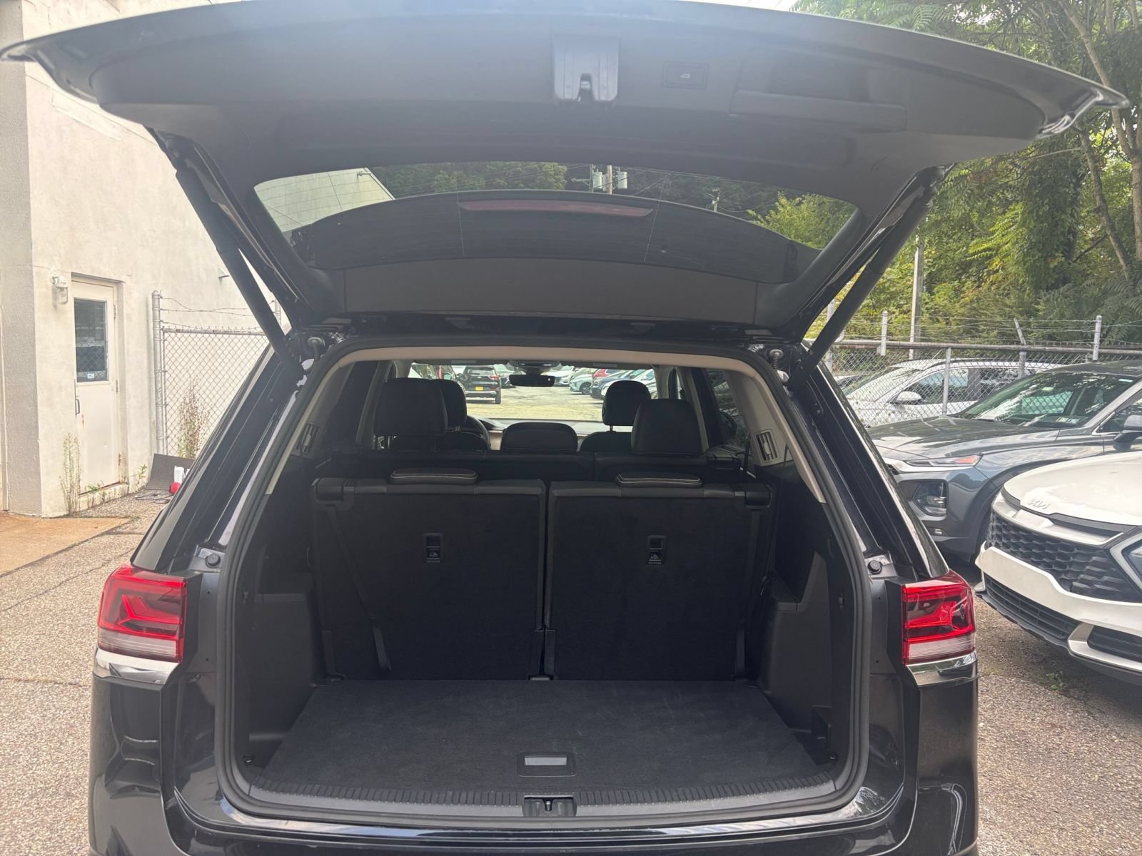Thumbnail: 2026 Volkswagen Atlas - 33